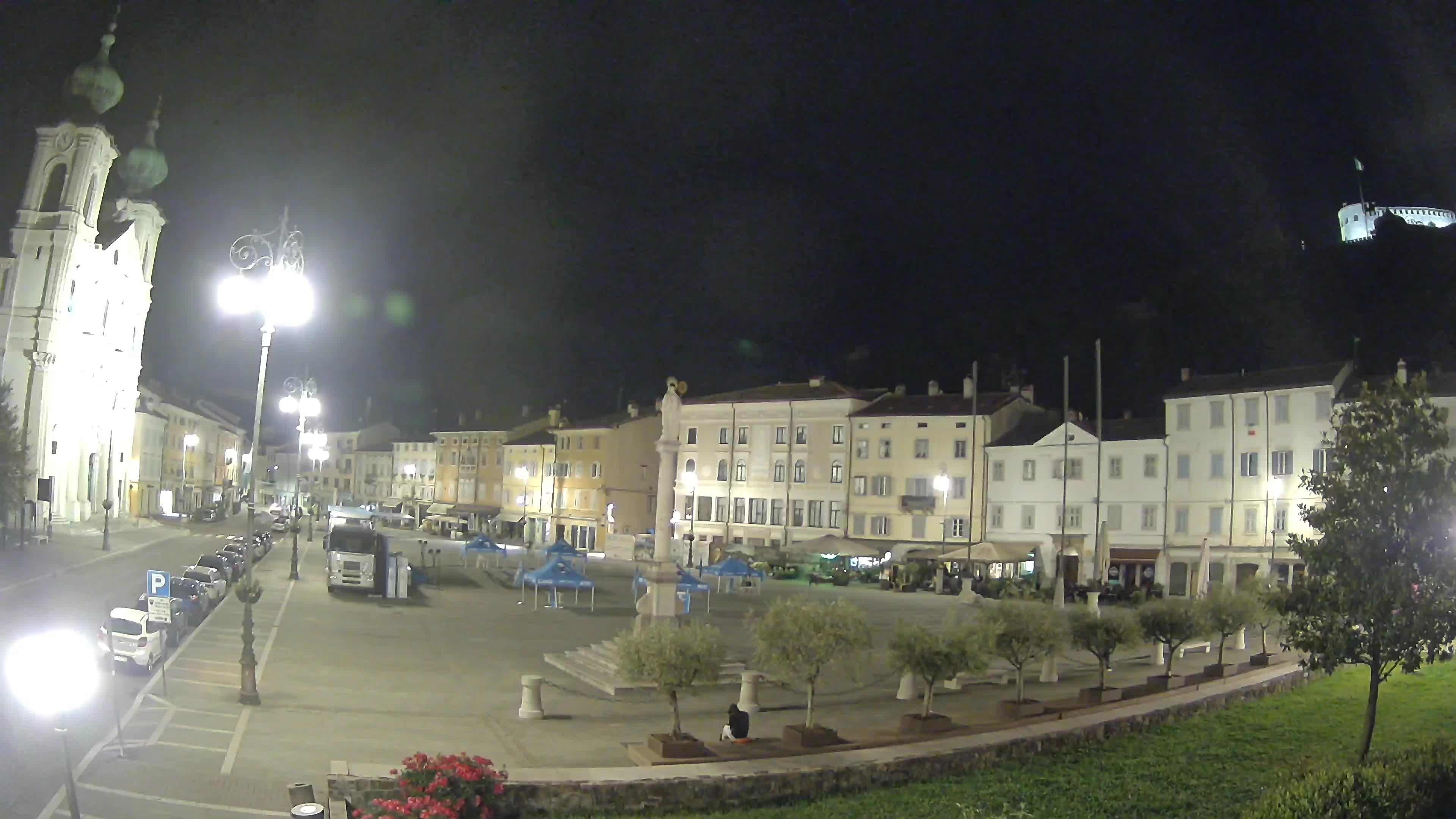 Gorizia – Plaza Vittoria – iglesia de San Pedro. Ignacio