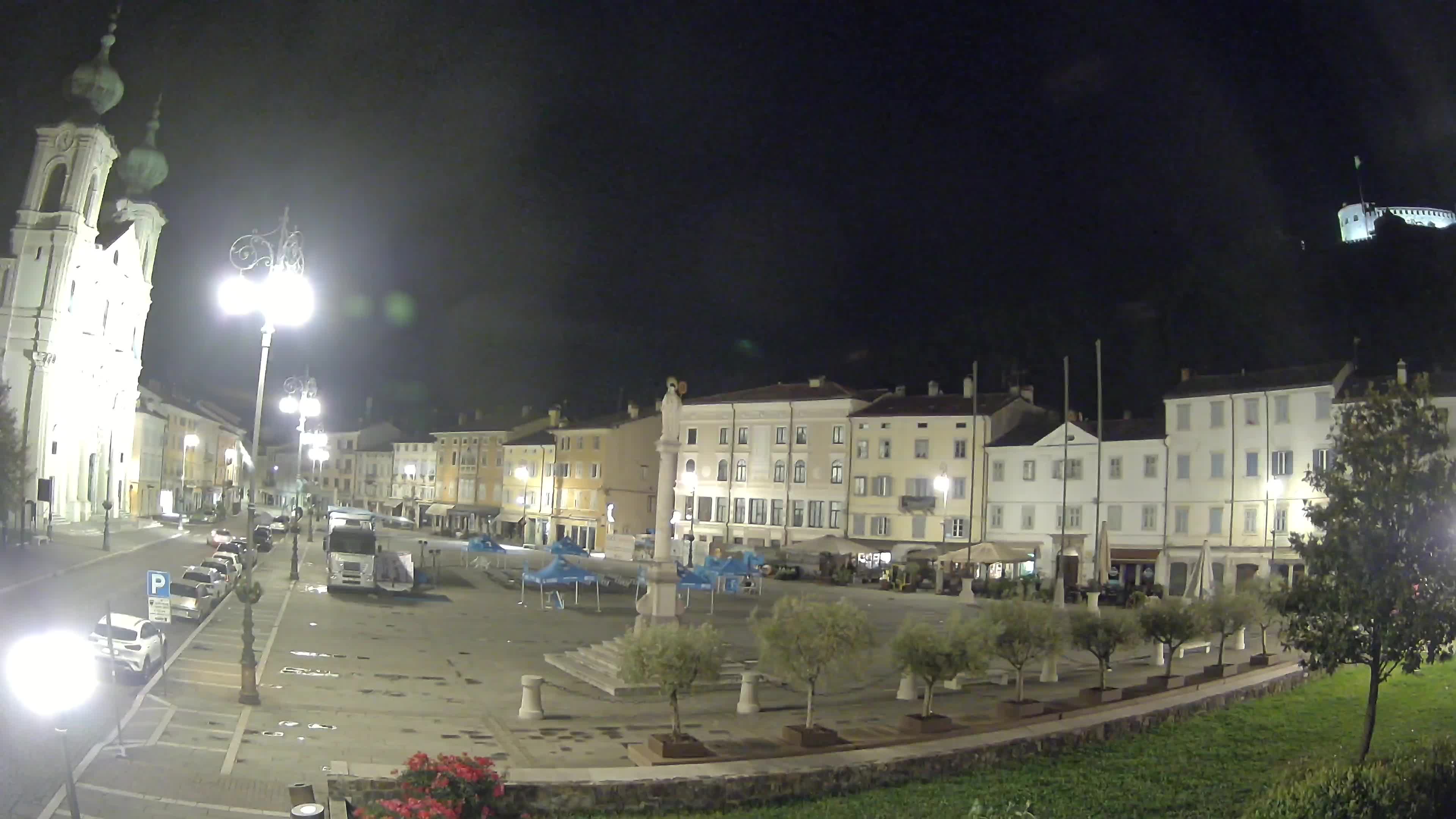Gorizia – Plaza Vittoria – iglesia de San Pedro. Ignacio