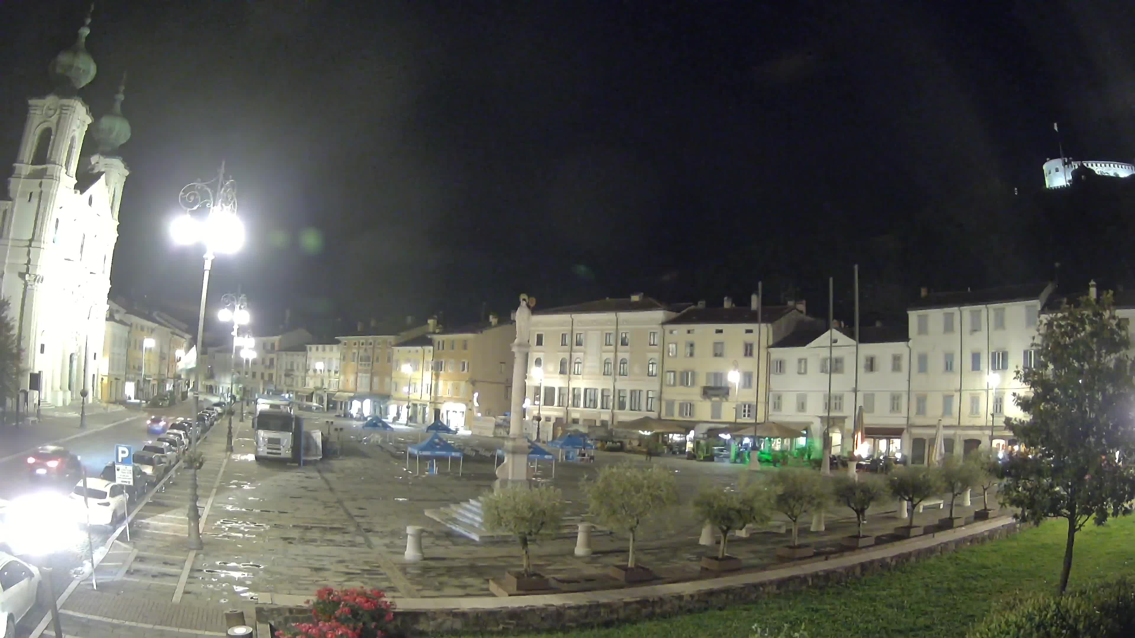 Gorizia – Plaza Vittoria – iglesia de San Pedro. Ignacio