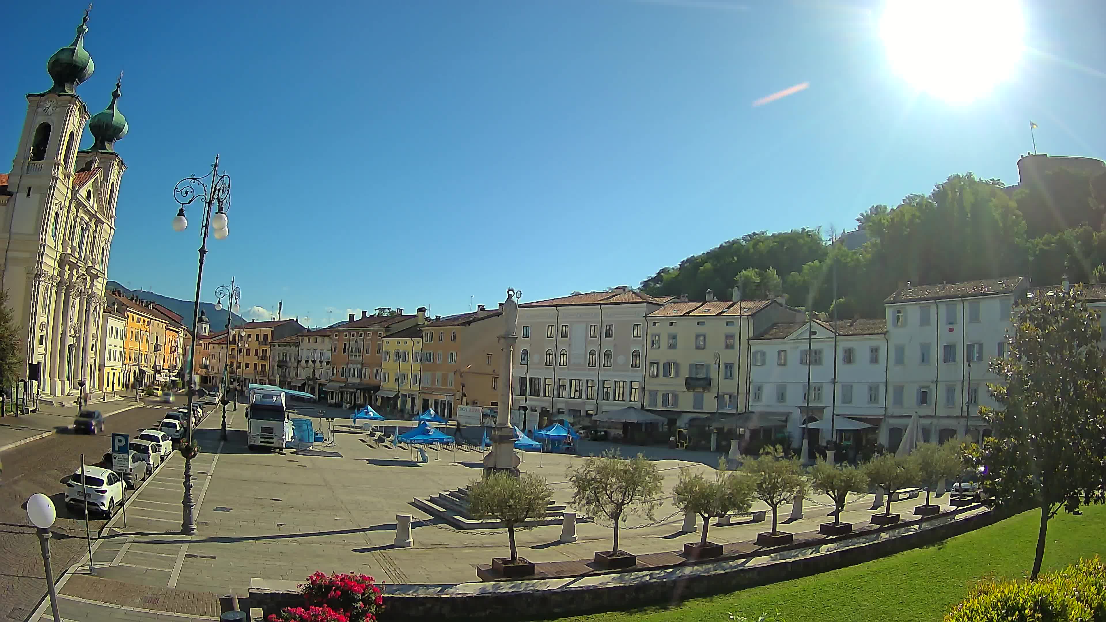 Gorizia Piazza della Vittoria e chiesa di S. Ignazio