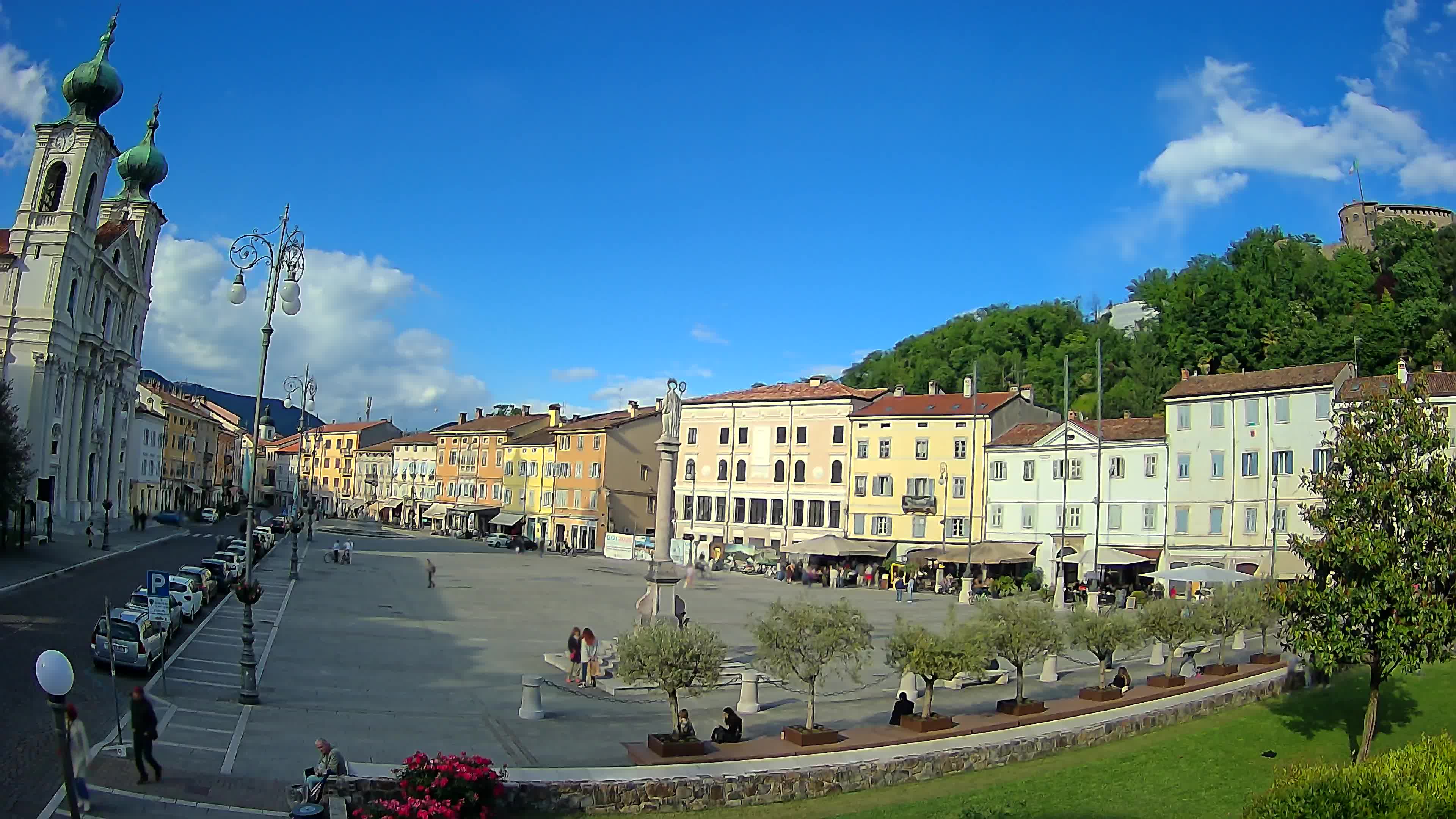 Gorizia – Plaza Vittoria – iglesia de San Pedro. Ignacio