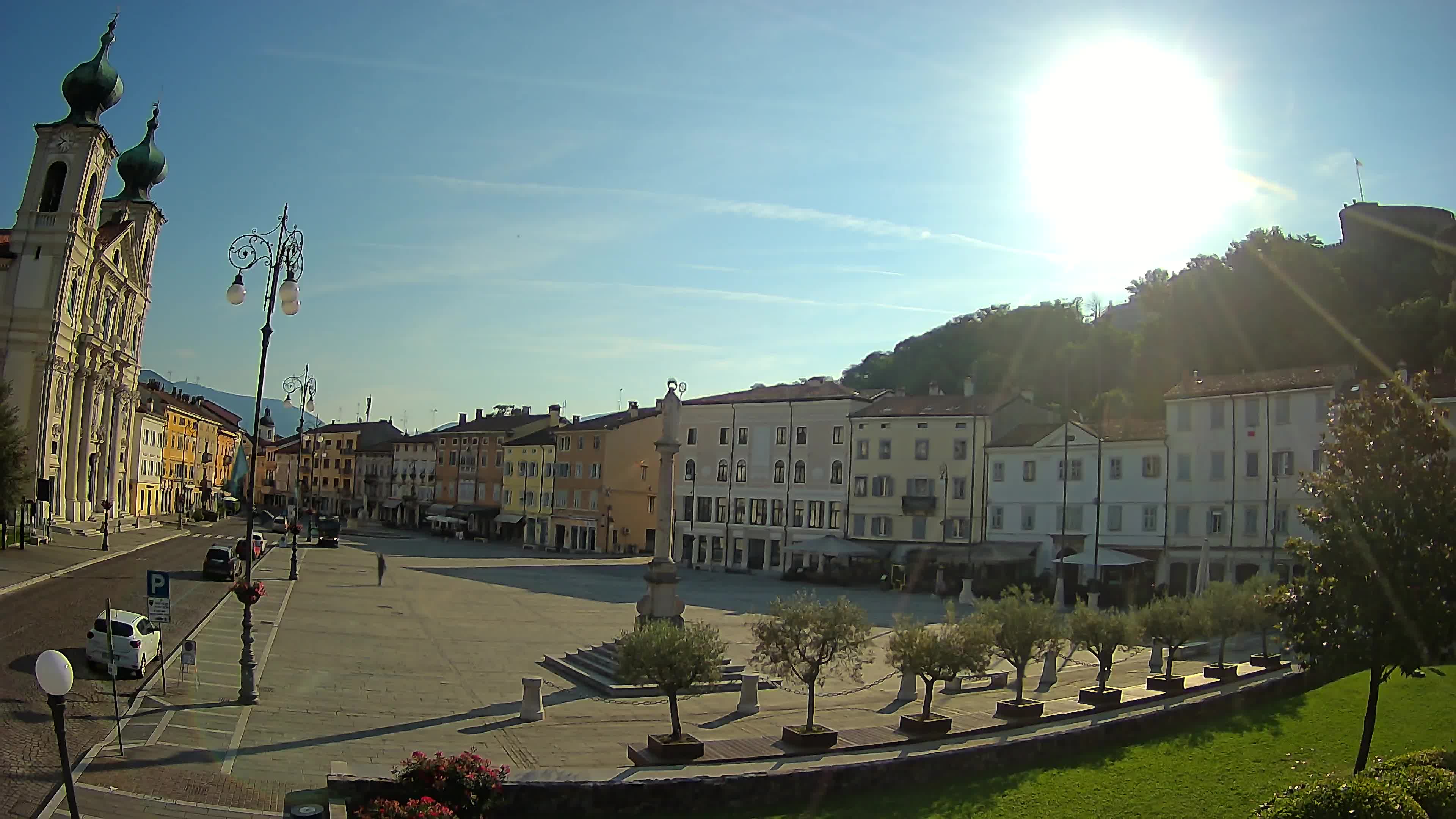 Gorizia Piazza della Vittoria e chiesa di S. Ignazio
