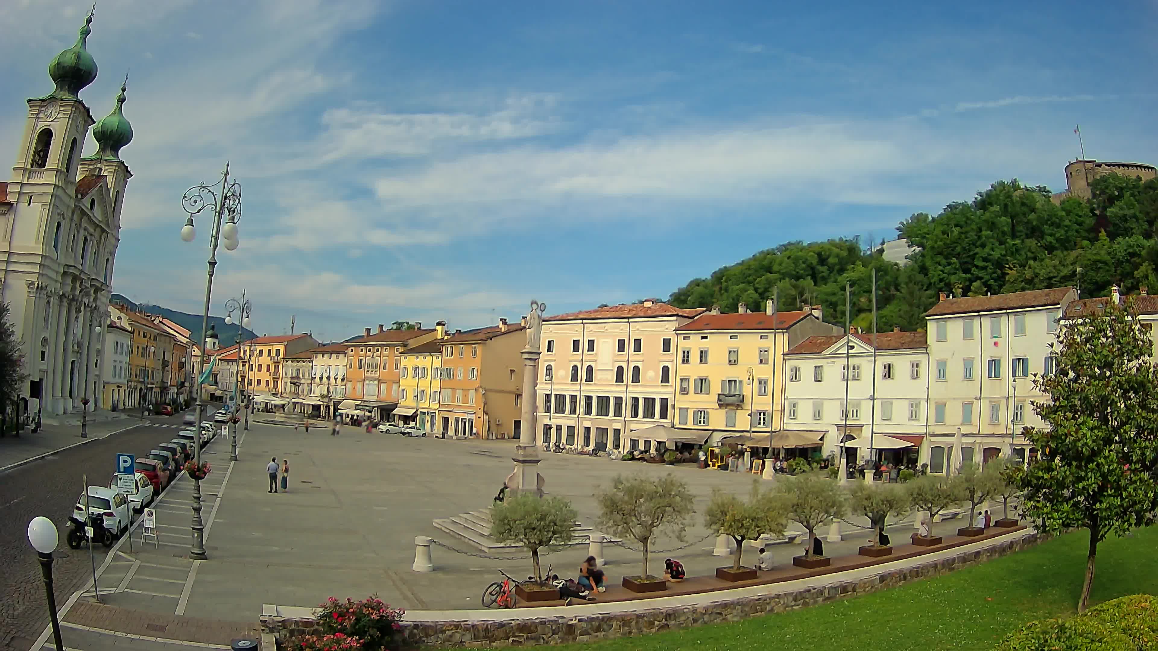 Gorizia – Plaza Vittoria – iglesia de San Pedro. Ignacio