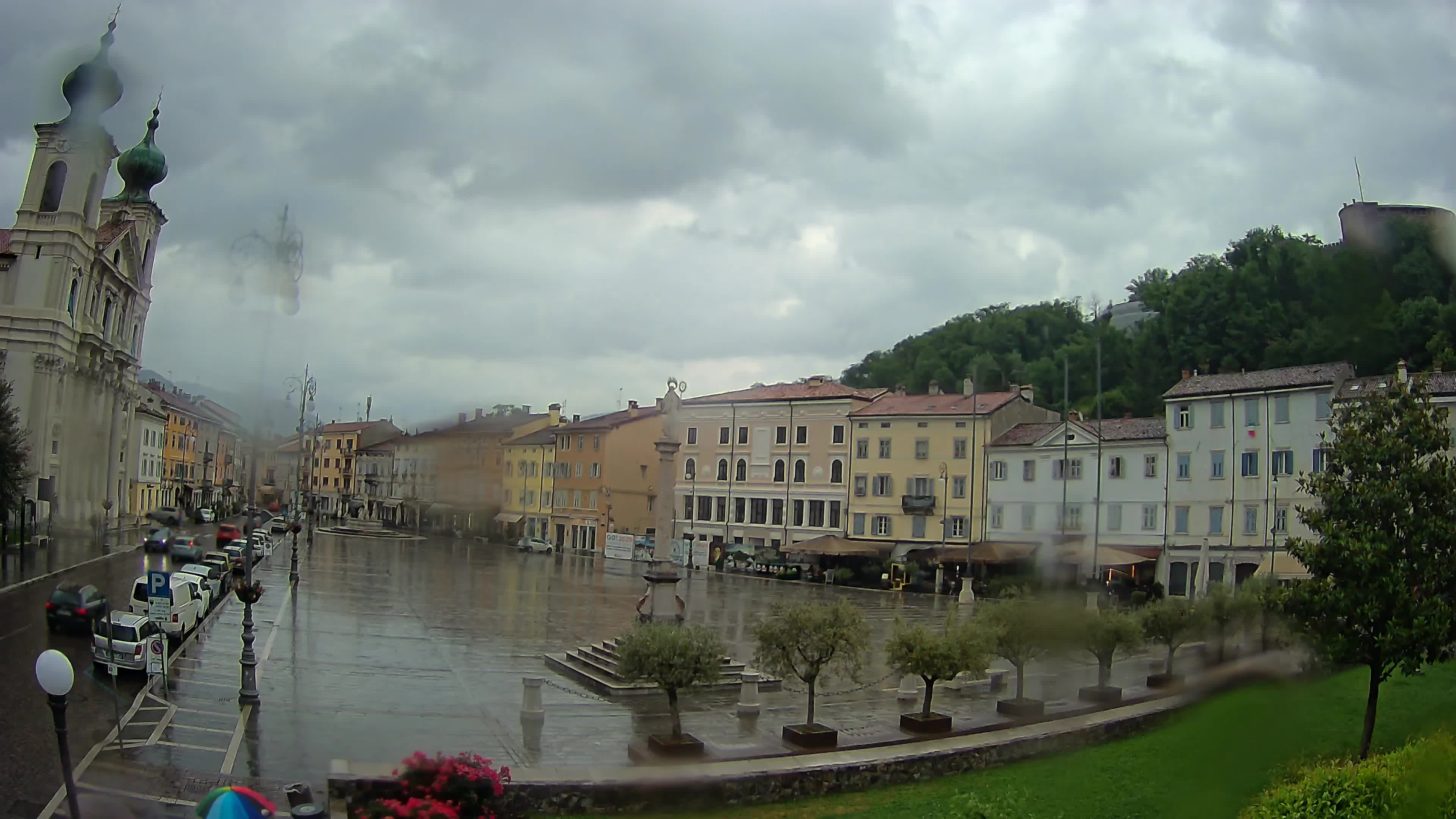Gorizia – Plaza Vittoria – iglesia de San Pedro. Ignacio