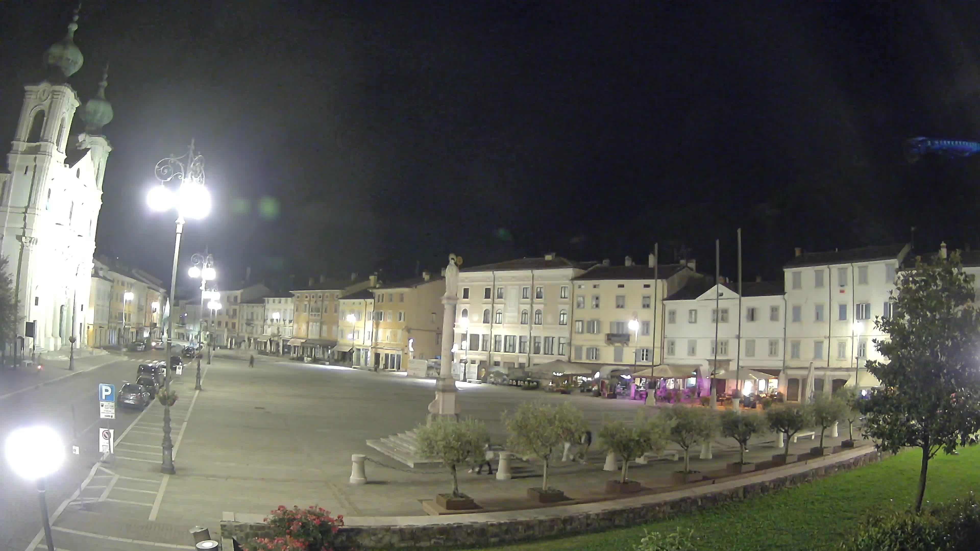 Gorizia – Plaza Vittoria – iglesia de San Pedro. Ignacio