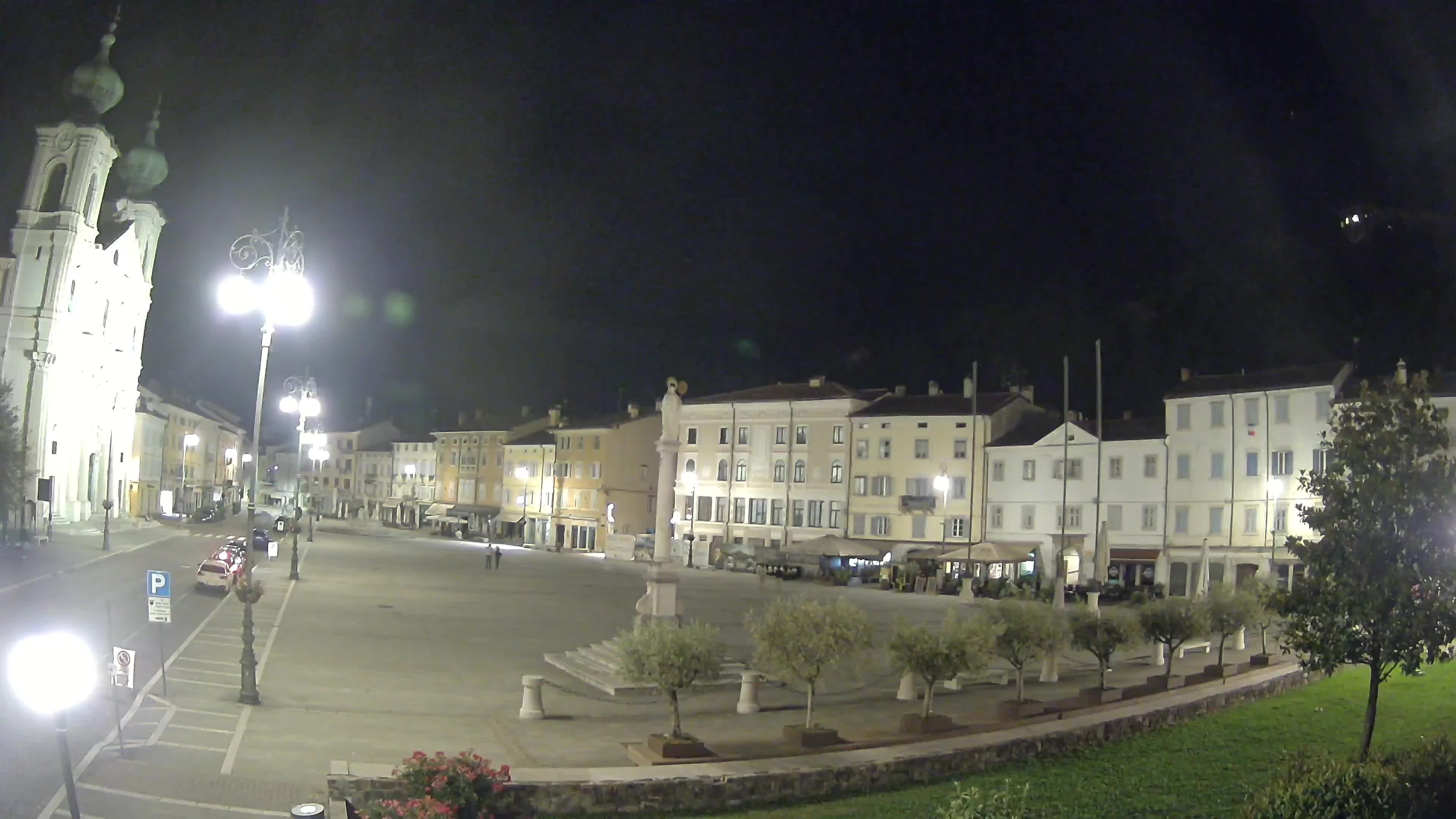 Gorizia – Plaza Vittoria – iglesia de San Pedro. Ignacio