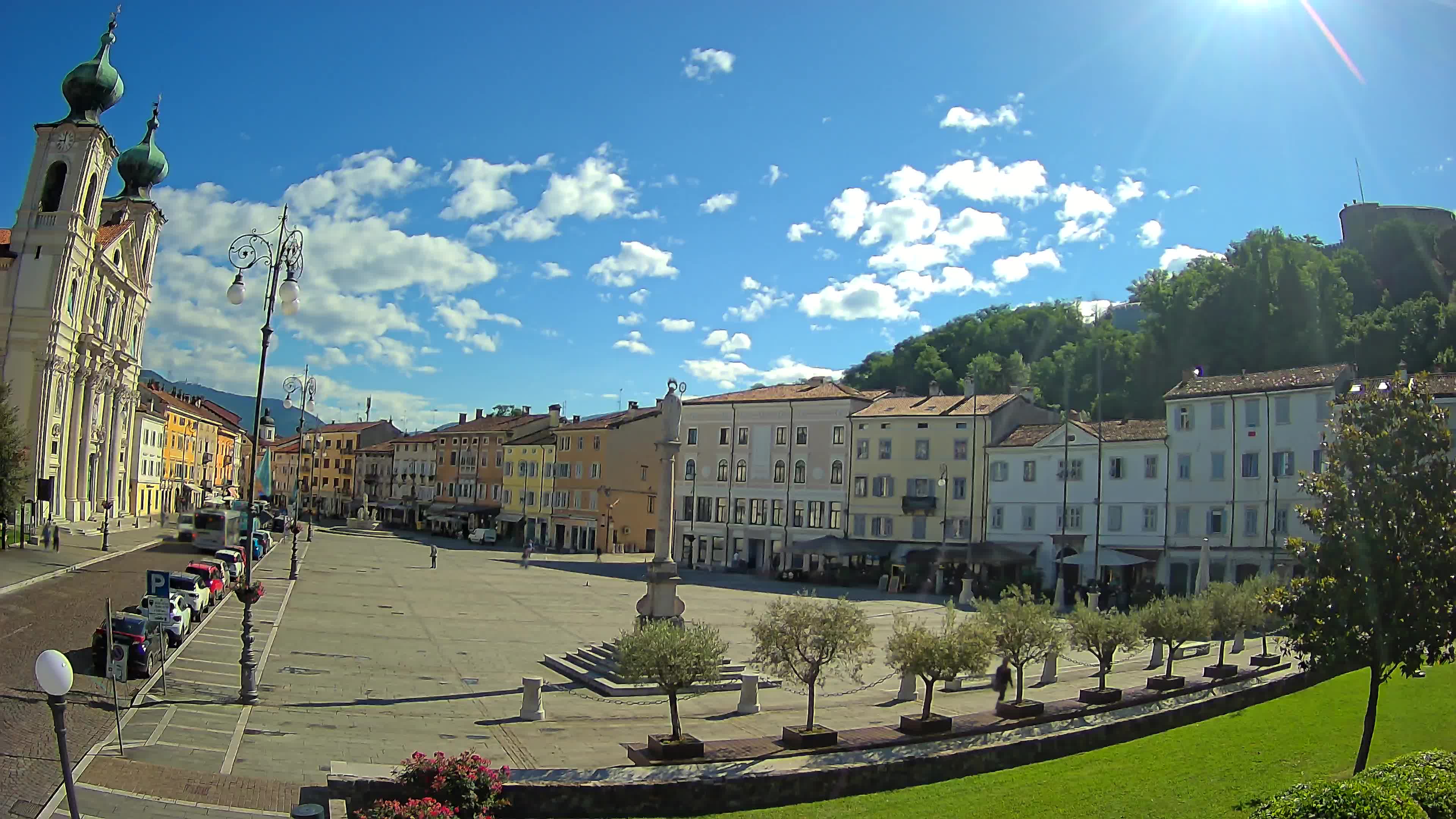 Gorizia – Plaza Vittoria – iglesia de San Pedro. Ignacio