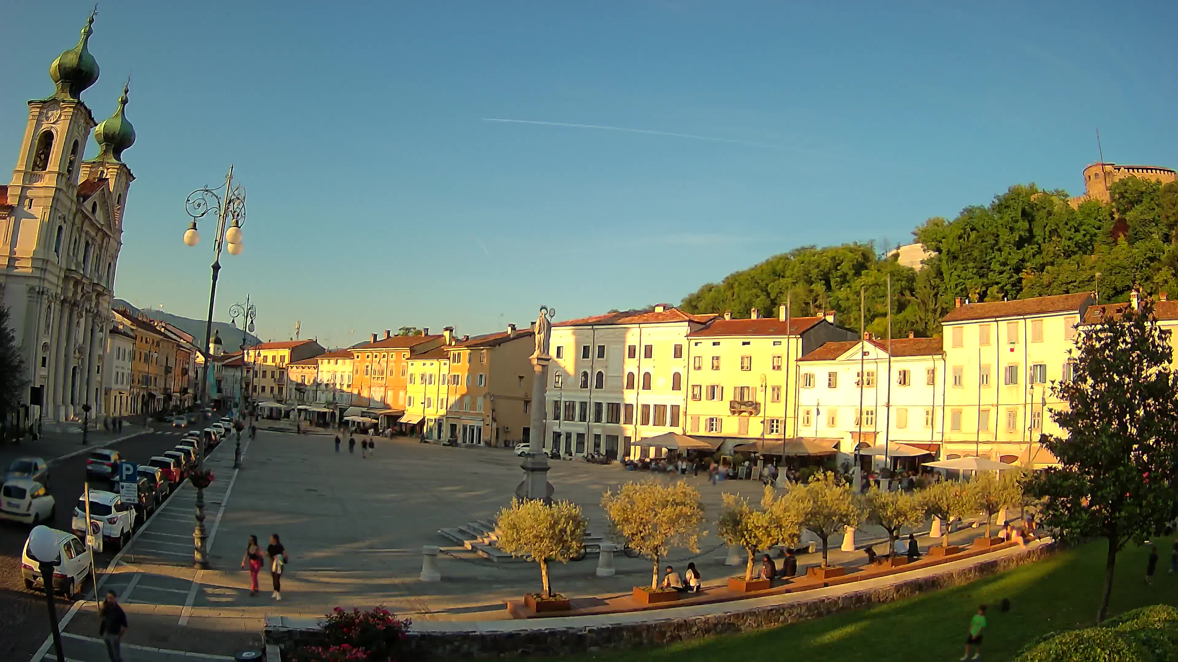 Gorizia – Plaza Vittoria – iglesia de San Pedro. Ignacio