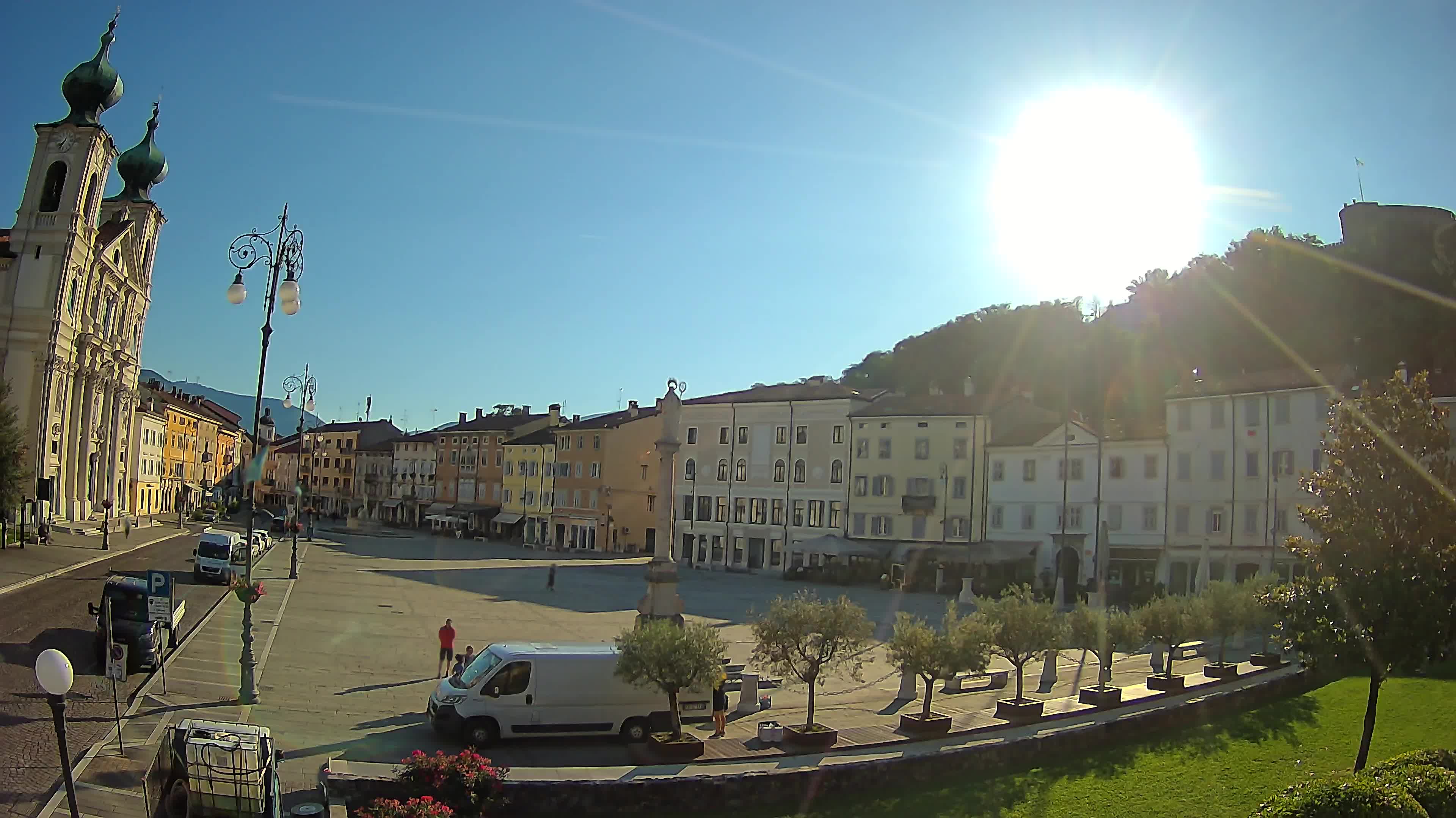 Gorizia – Plaza Vittoria – iglesia de San Pedro. Ignacio