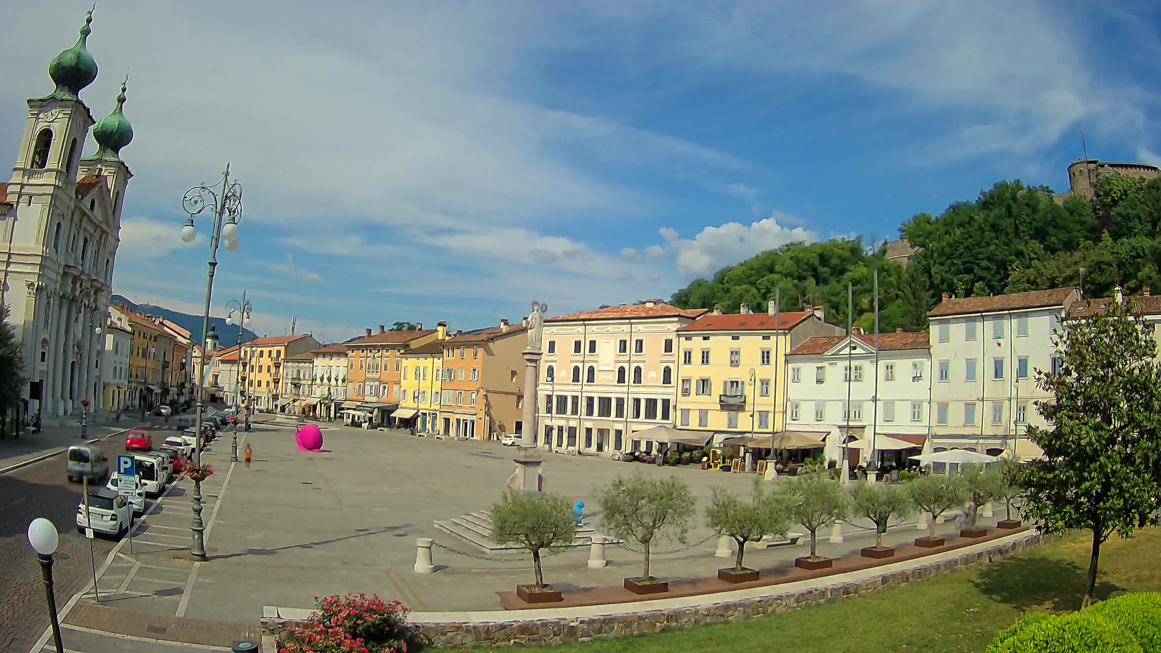 Gorizia – Plaza Vittoria – iglesia de San Pedro. Ignacio