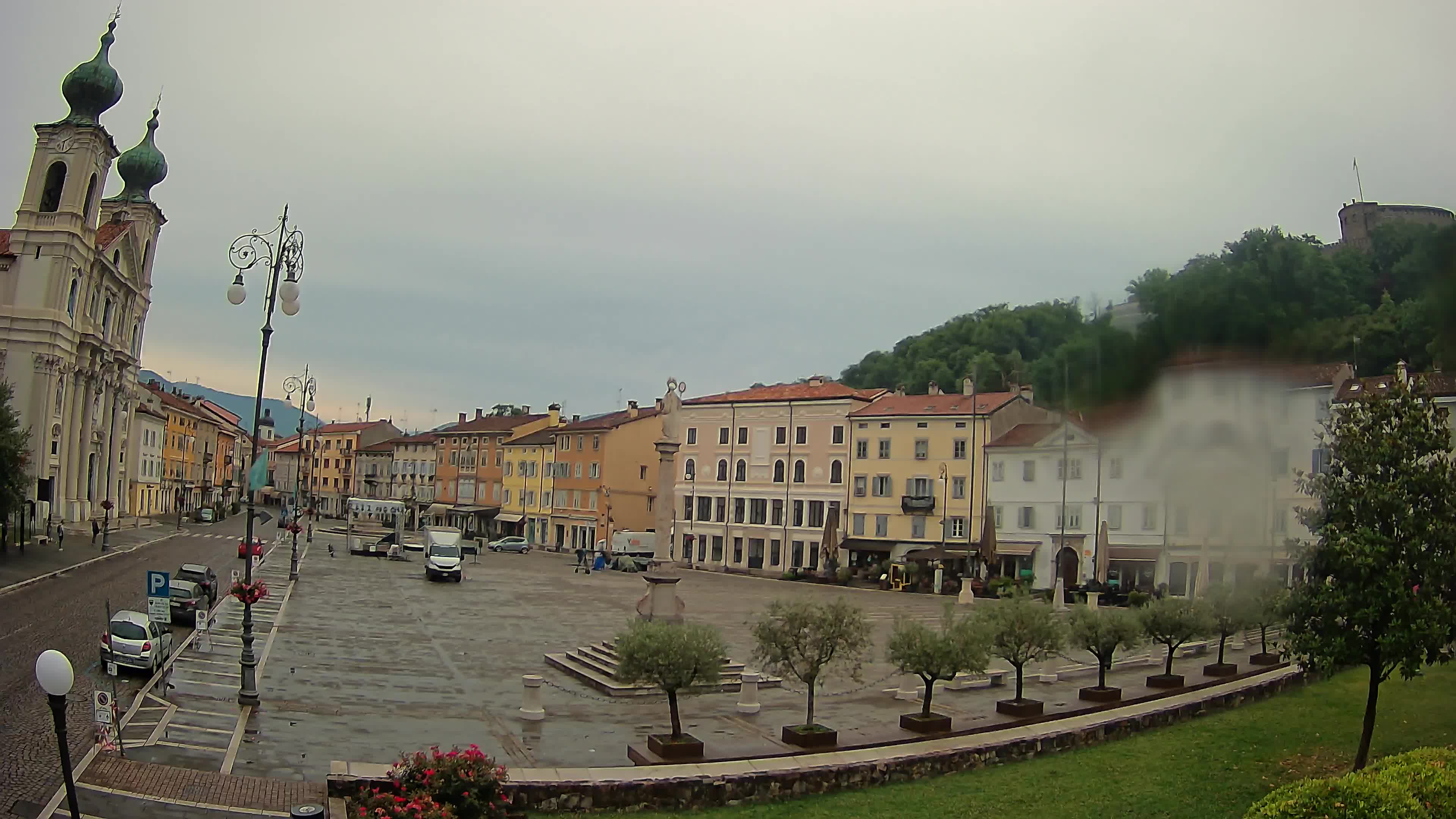 Webcam Gorizia Vittoria square – Church of st. Ignazio