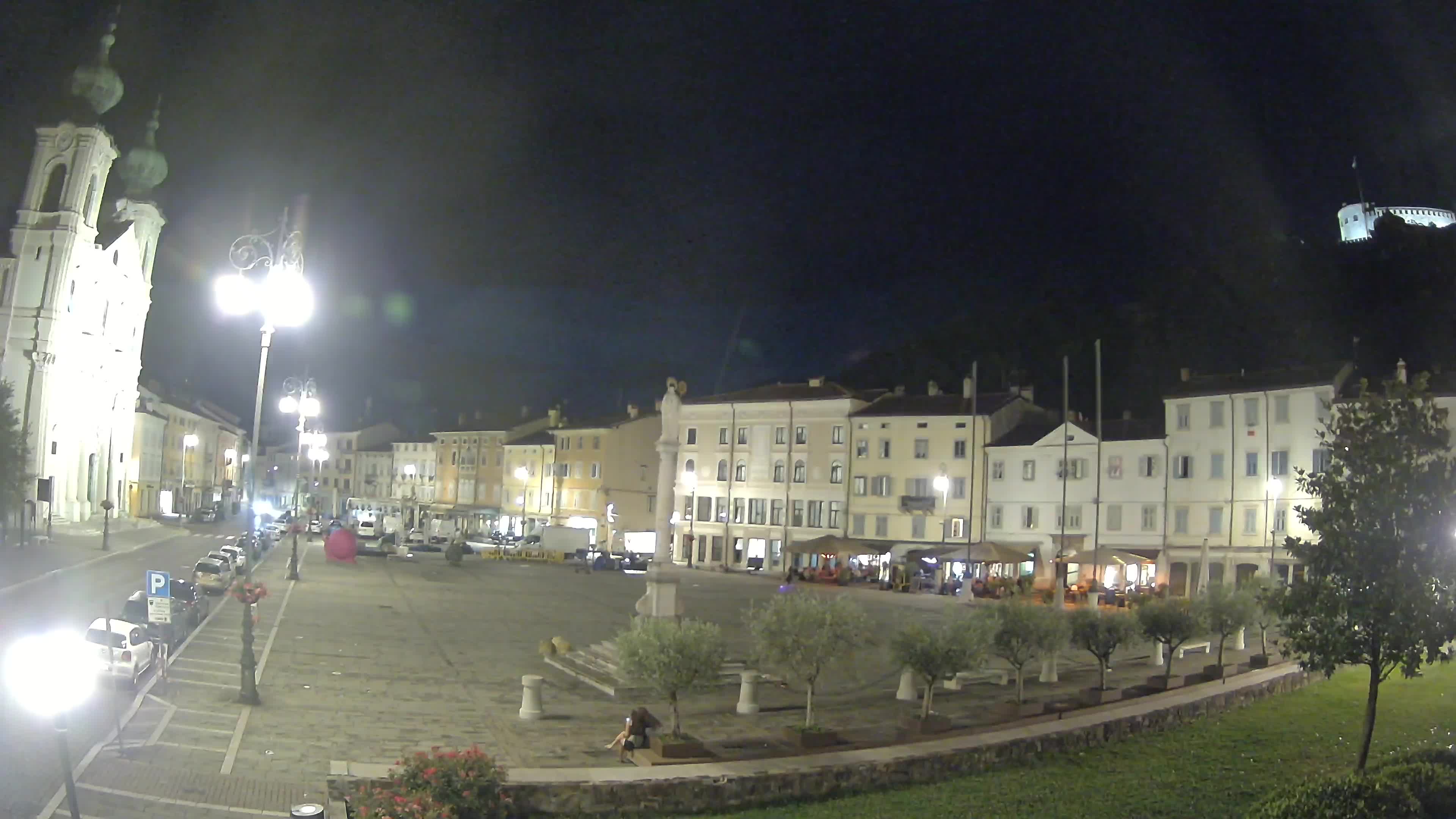 Gorizia Piazza della Vittoria e chiesa di S. Ignazio