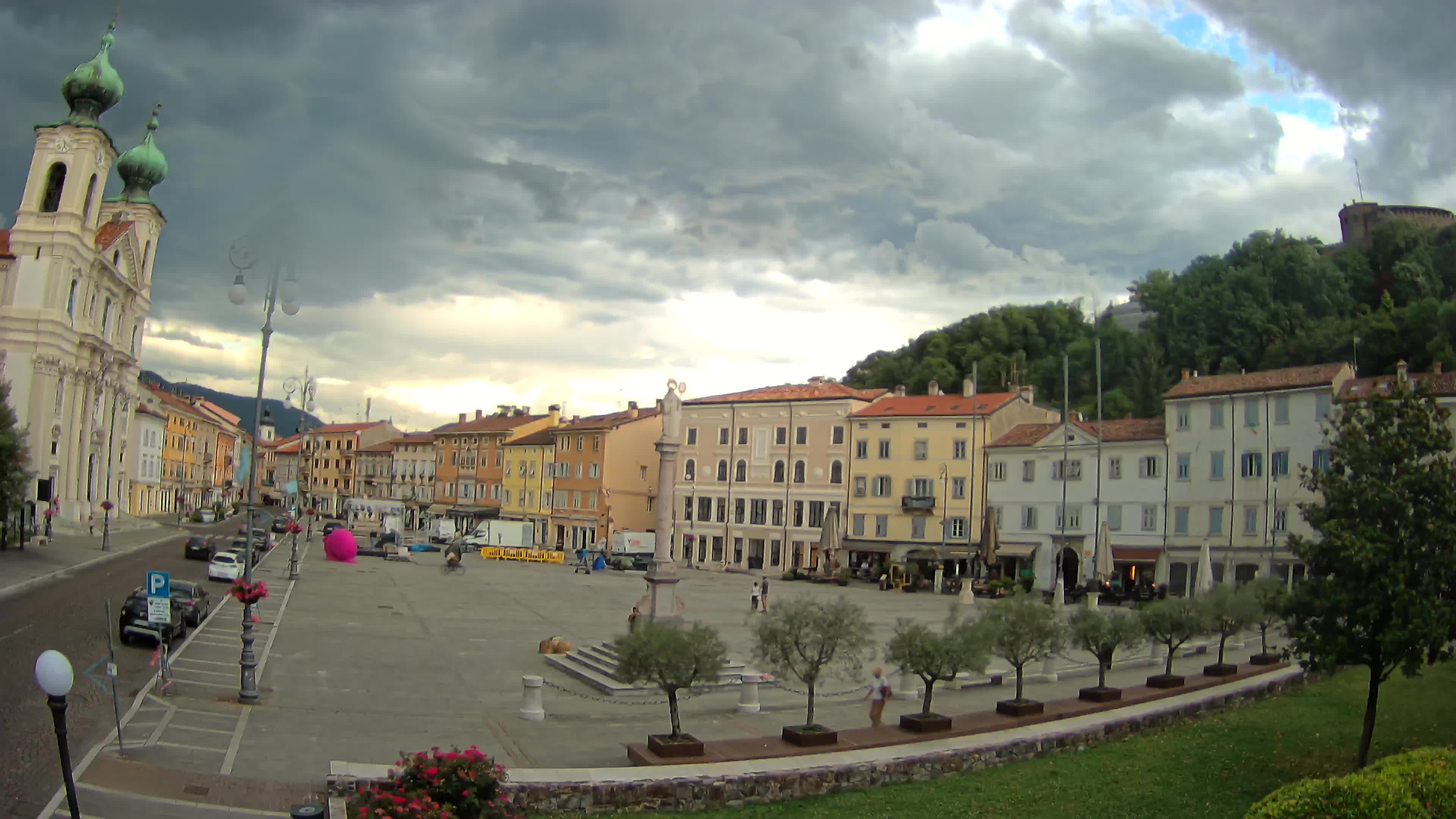 Gorizia – Piazza della Vittoria e via Carducci