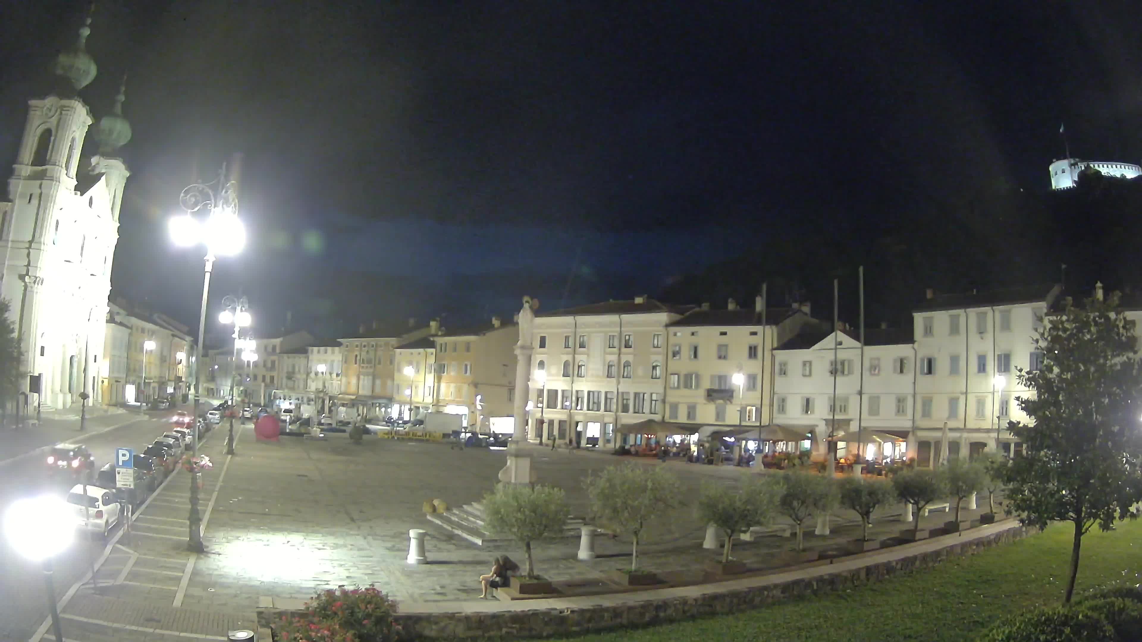Gorizia Piazza della Vittoria e chiesa di S. Ignazio