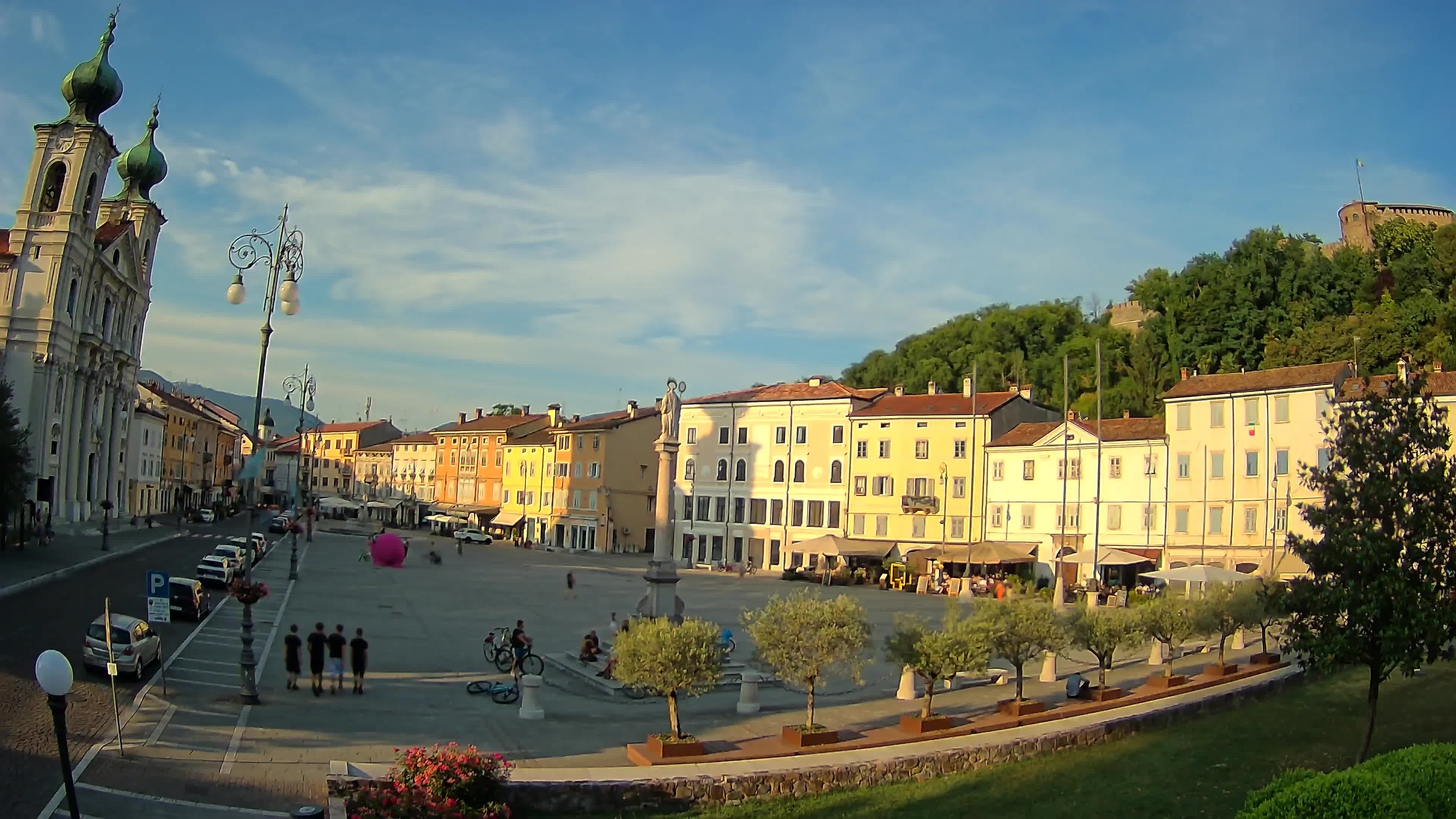 Gorizia – Plaza Vittoria – iglesia de San Pedro. Ignacio