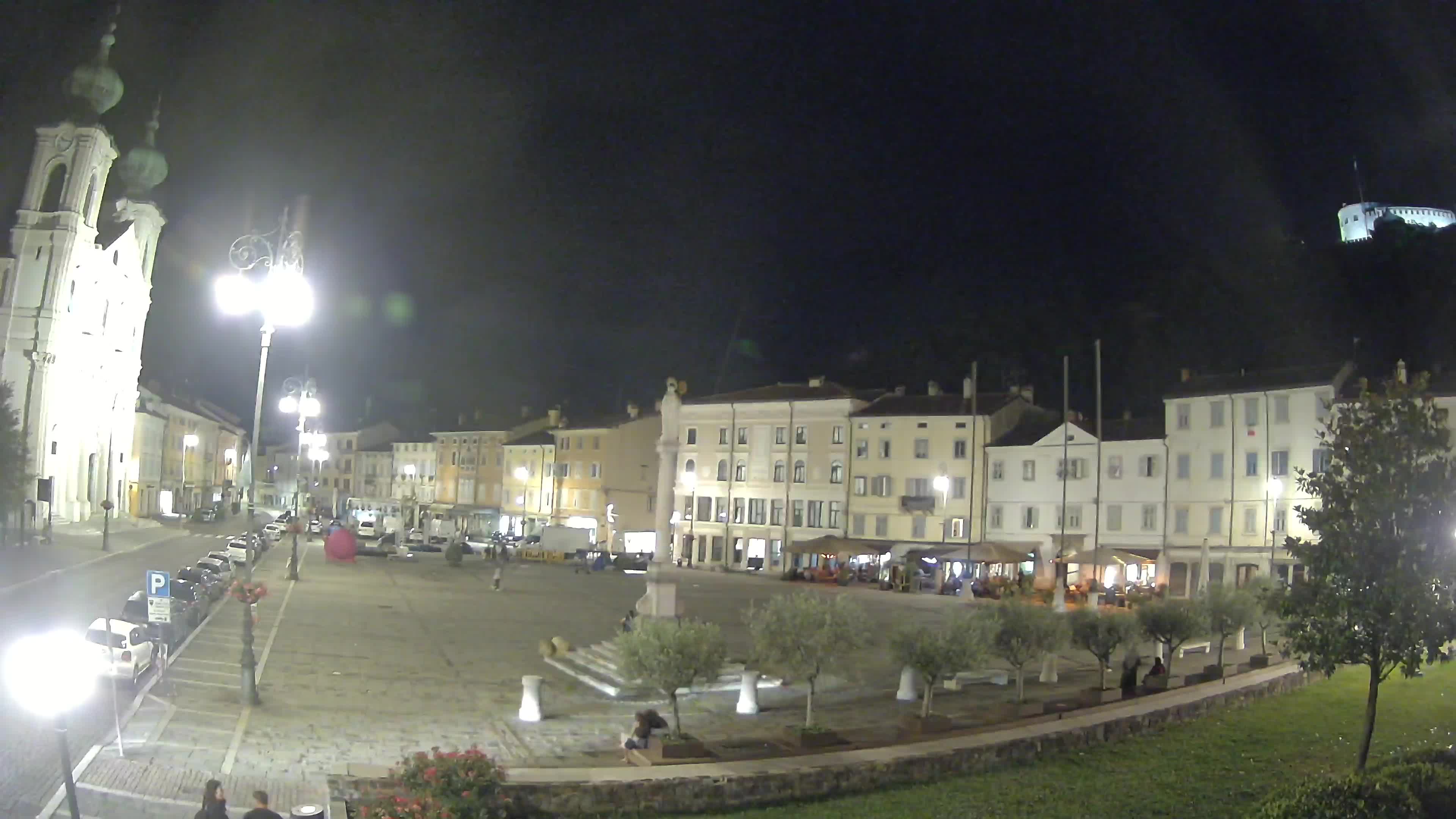 Gorizia Piazza della Vittoria e chiesa di S. Ignazio