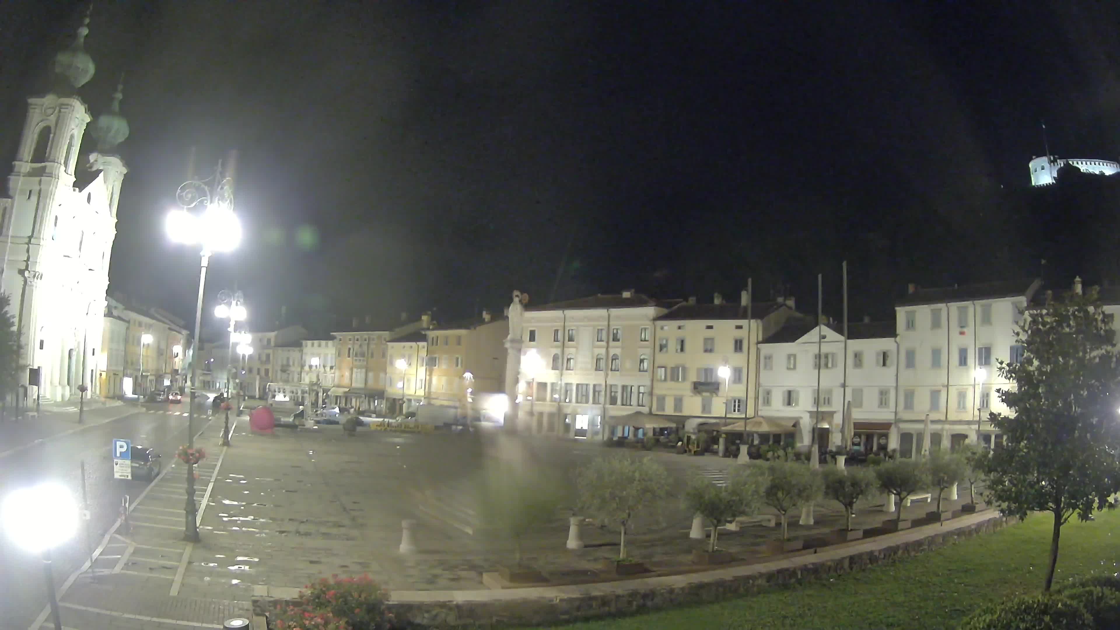 Gorizia – Plaza Vittoria – iglesia de San Pedro. Ignacio