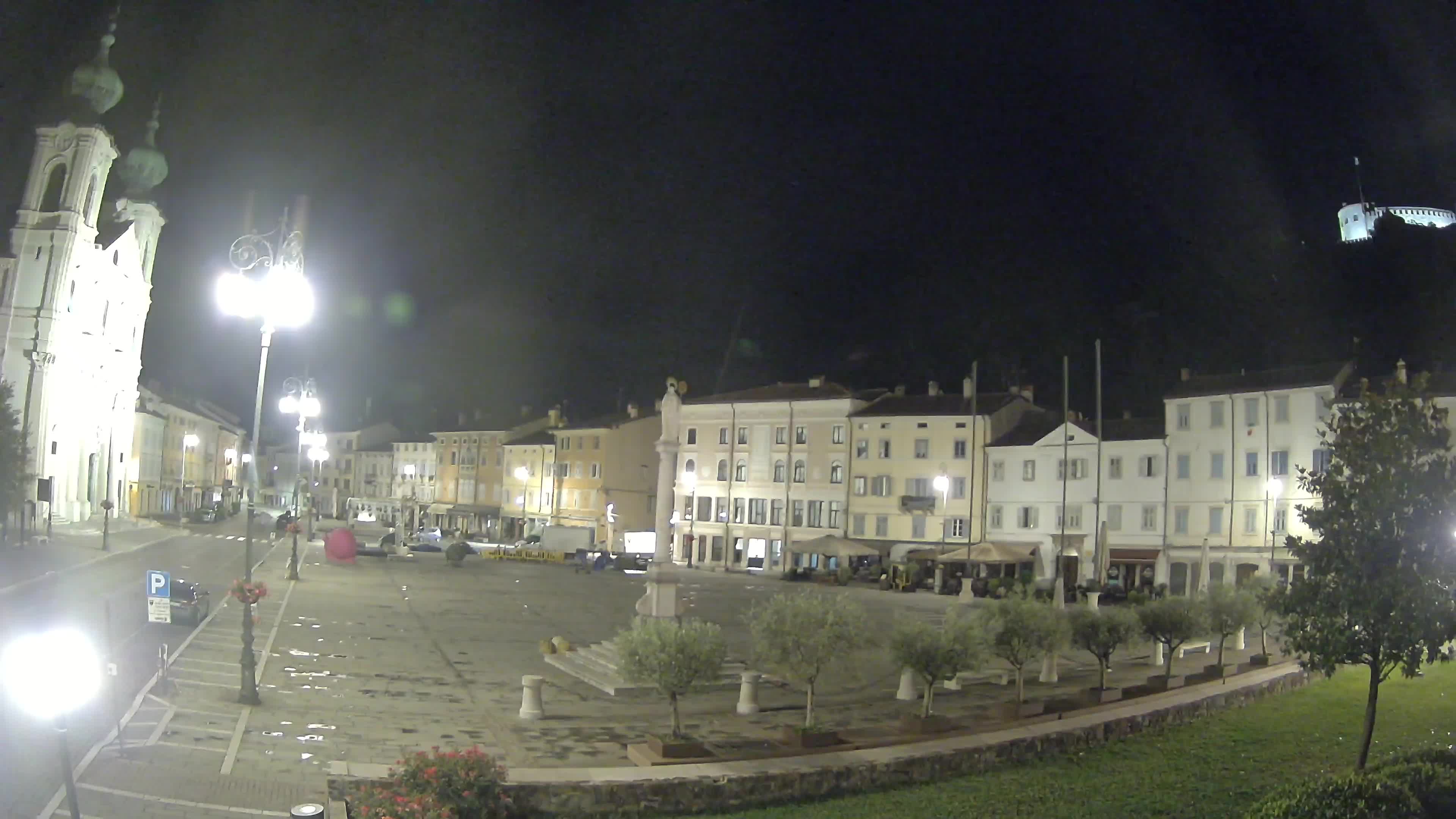 Gorizia – Plaza Vittoria – iglesia de San Pedro. Ignacio