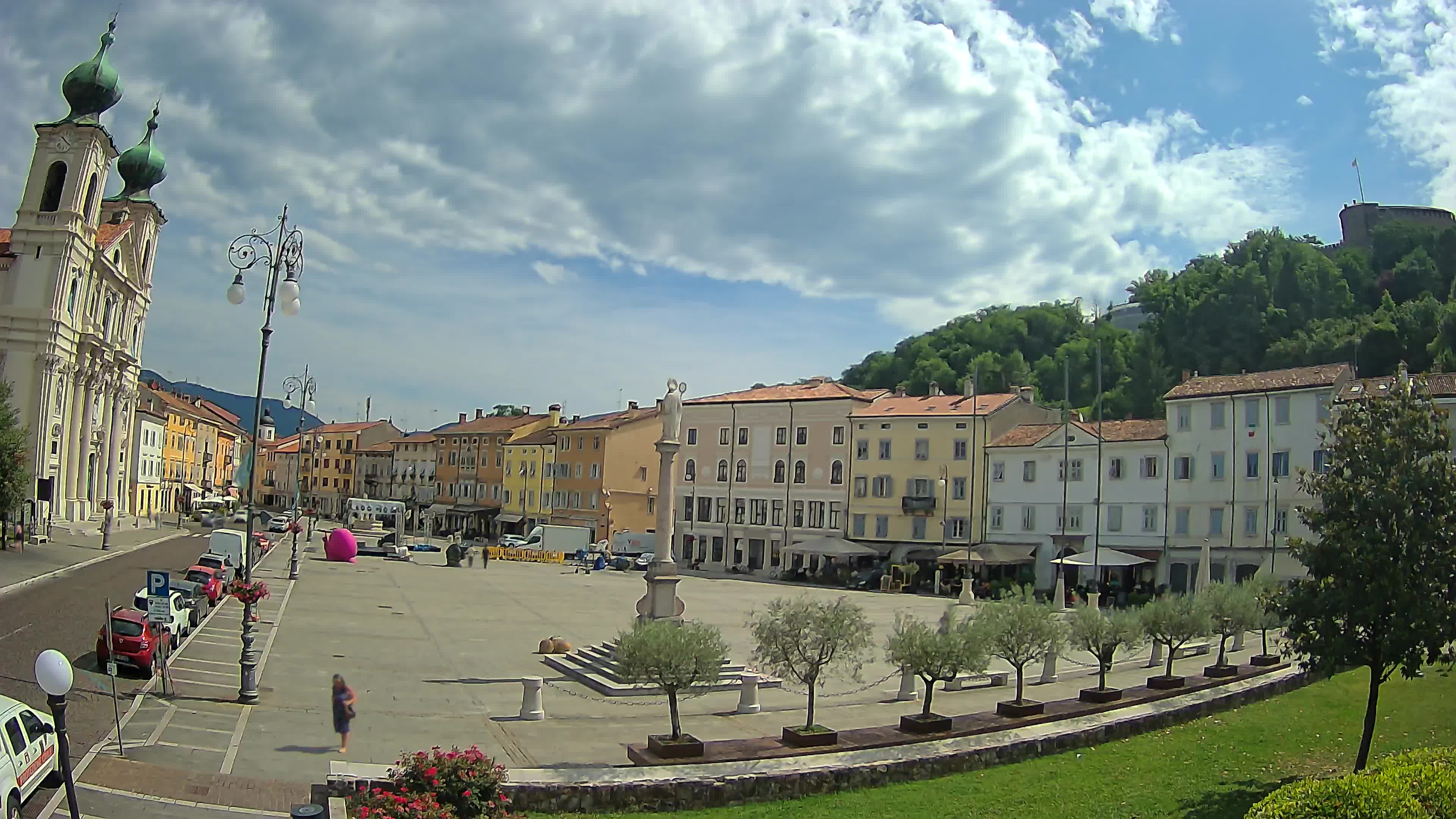 Gorizia – Plaza Vittoria – iglesia de San Pedro. Ignacio