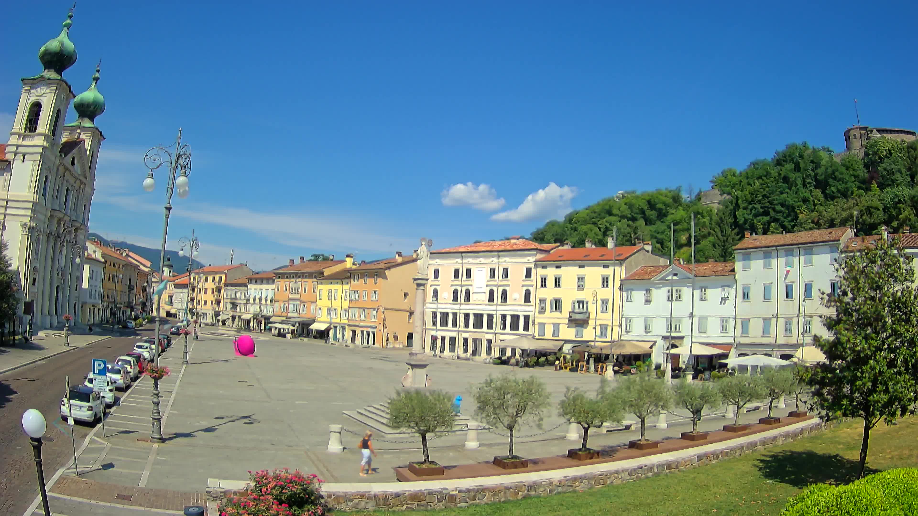 Gorizia Piazza della Vittoria e chiesa di S. Ignazio