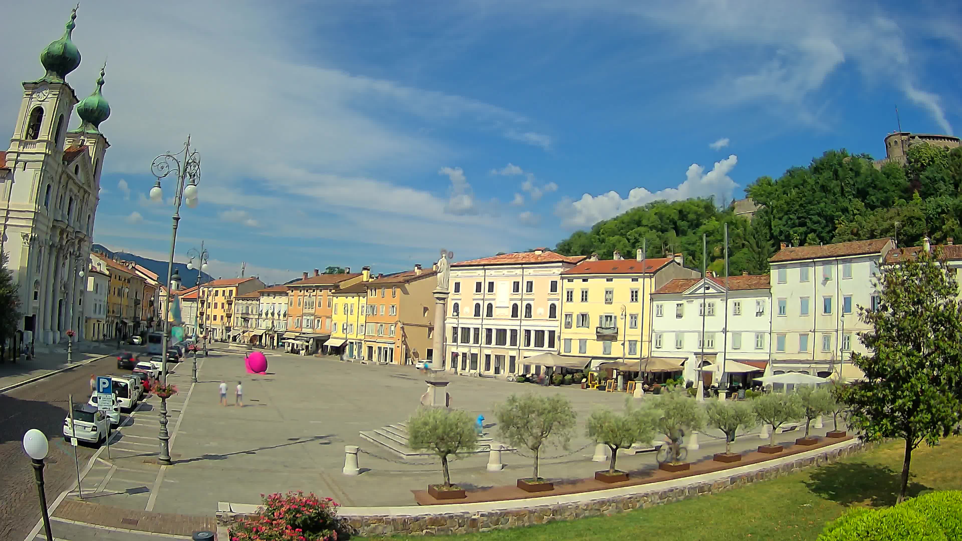 Gorizia Piazza della Vittoria e chiesa di S. Ignazio