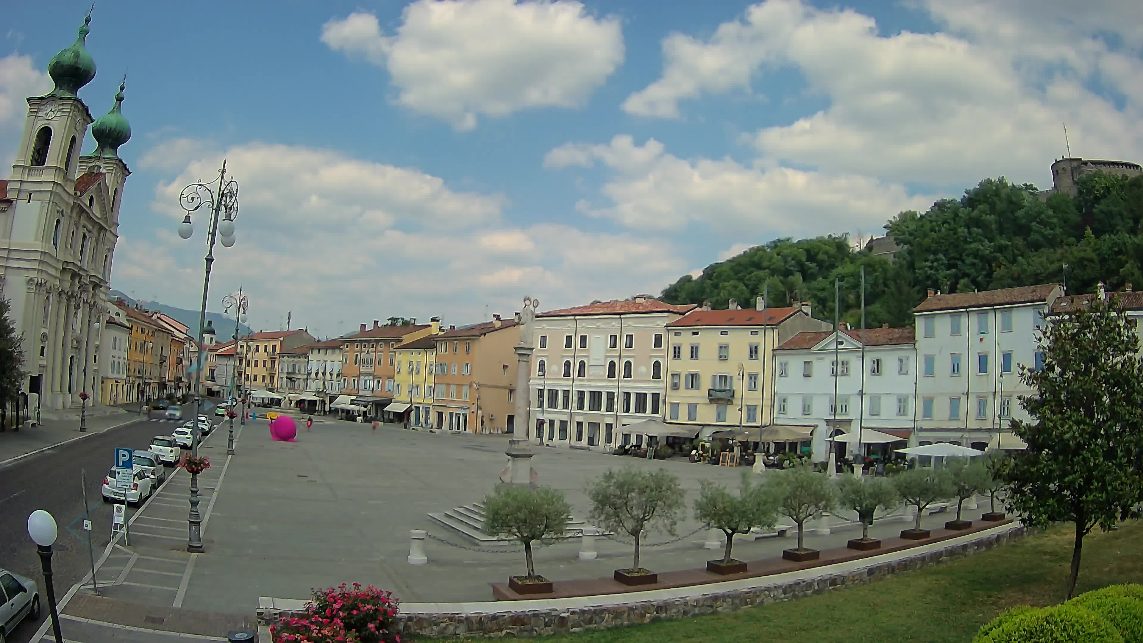 Gorizia Piazza della Vittoria e chiesa di S. Ignazio