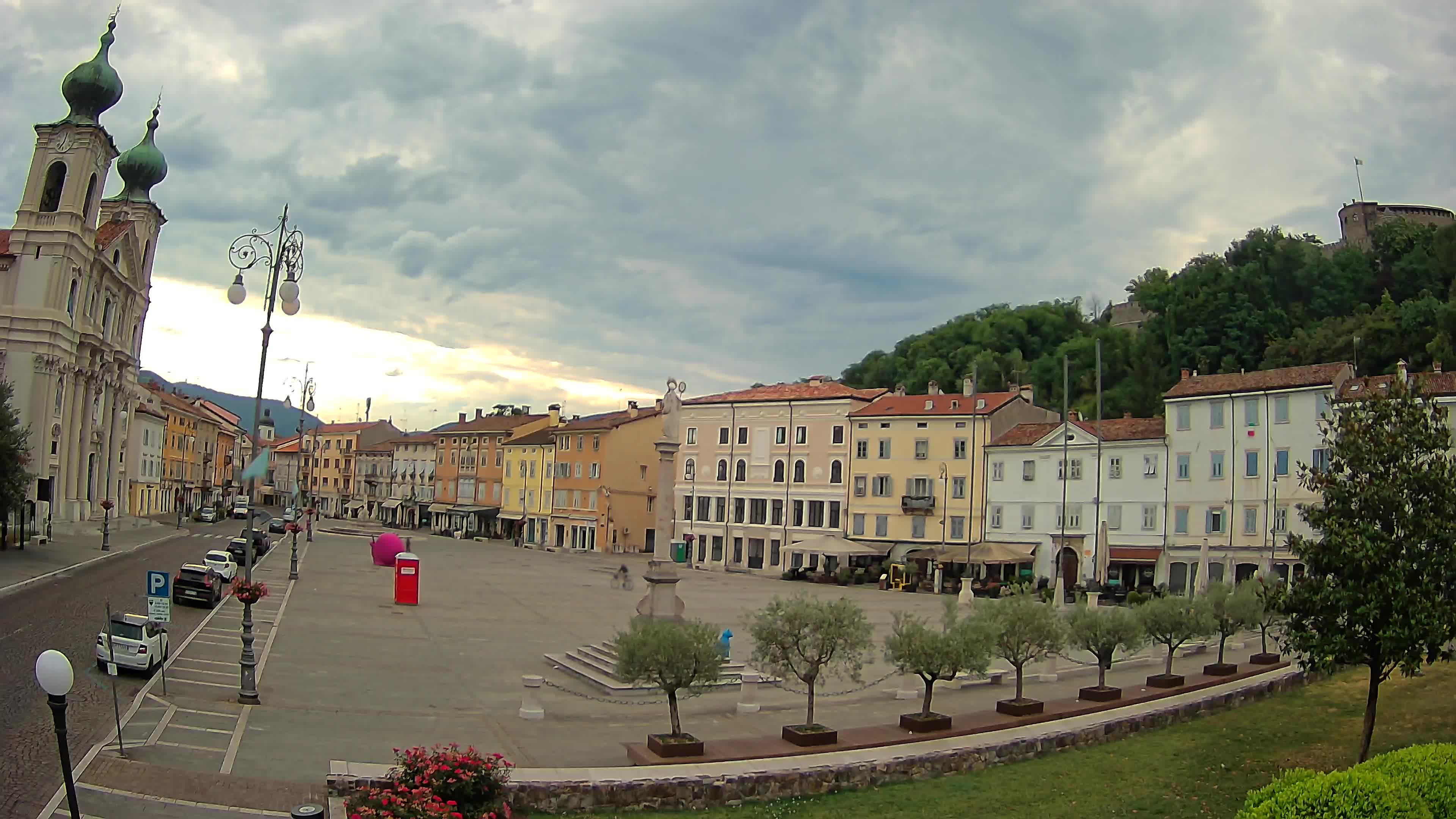 Webcam Gorizia Vittoria square – Church of st. Ignazio