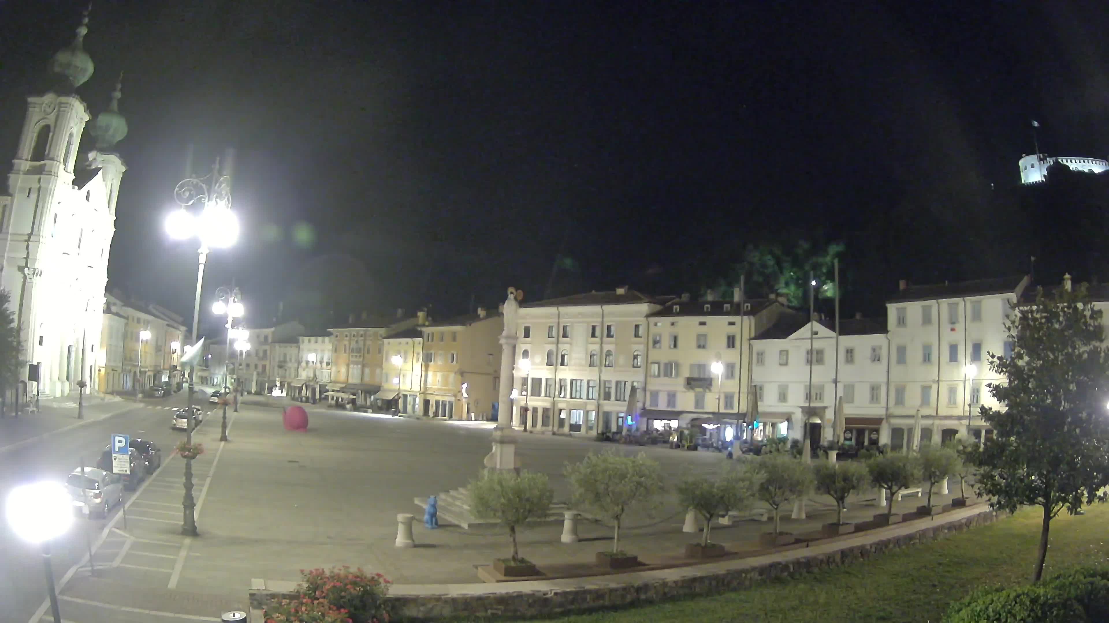 Gorizia – Plaza Vittoria – iglesia de San Pedro. Ignacio