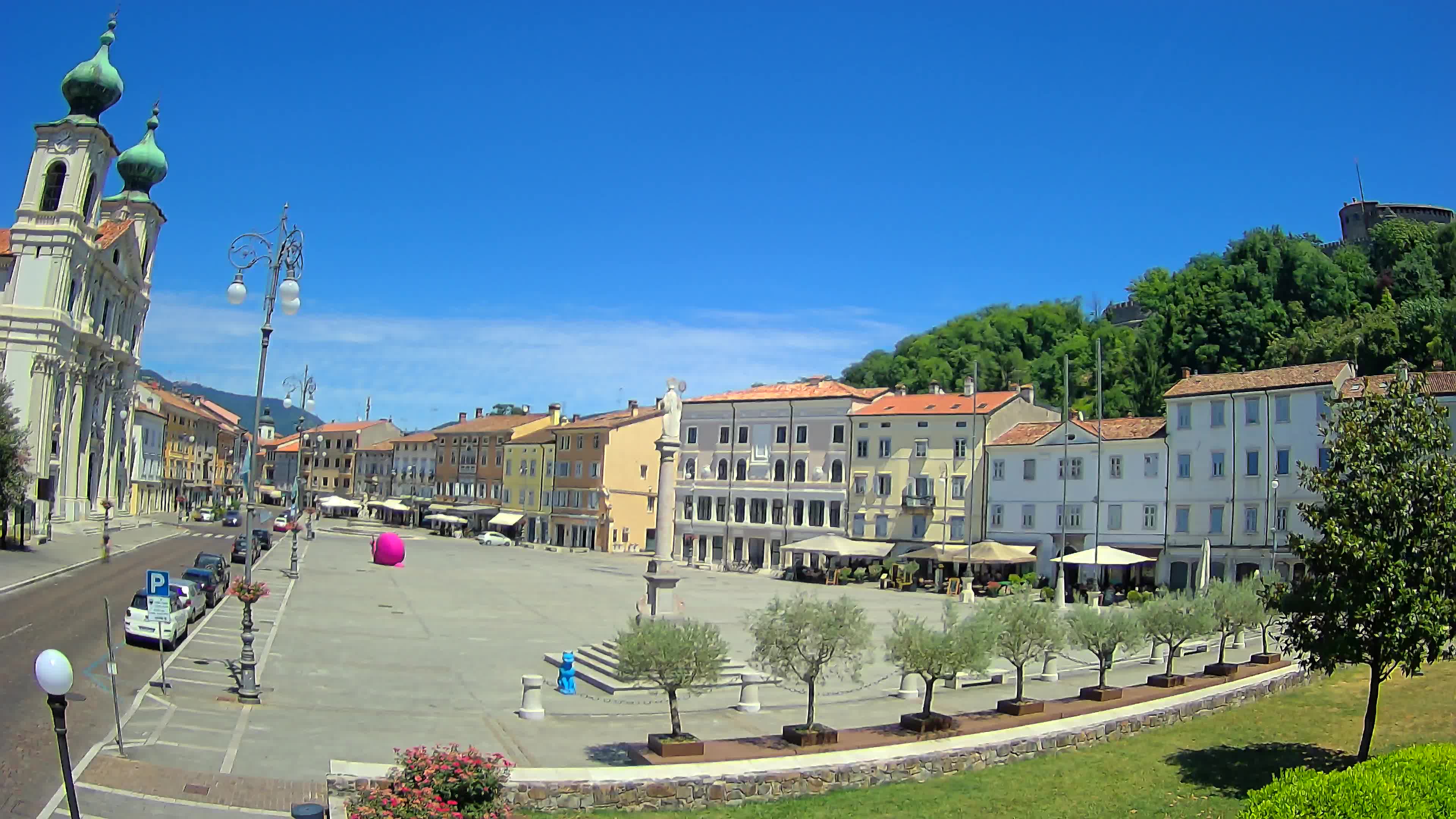 Gorizia Piazza della Vittoria e chiesa di S. Ignazio