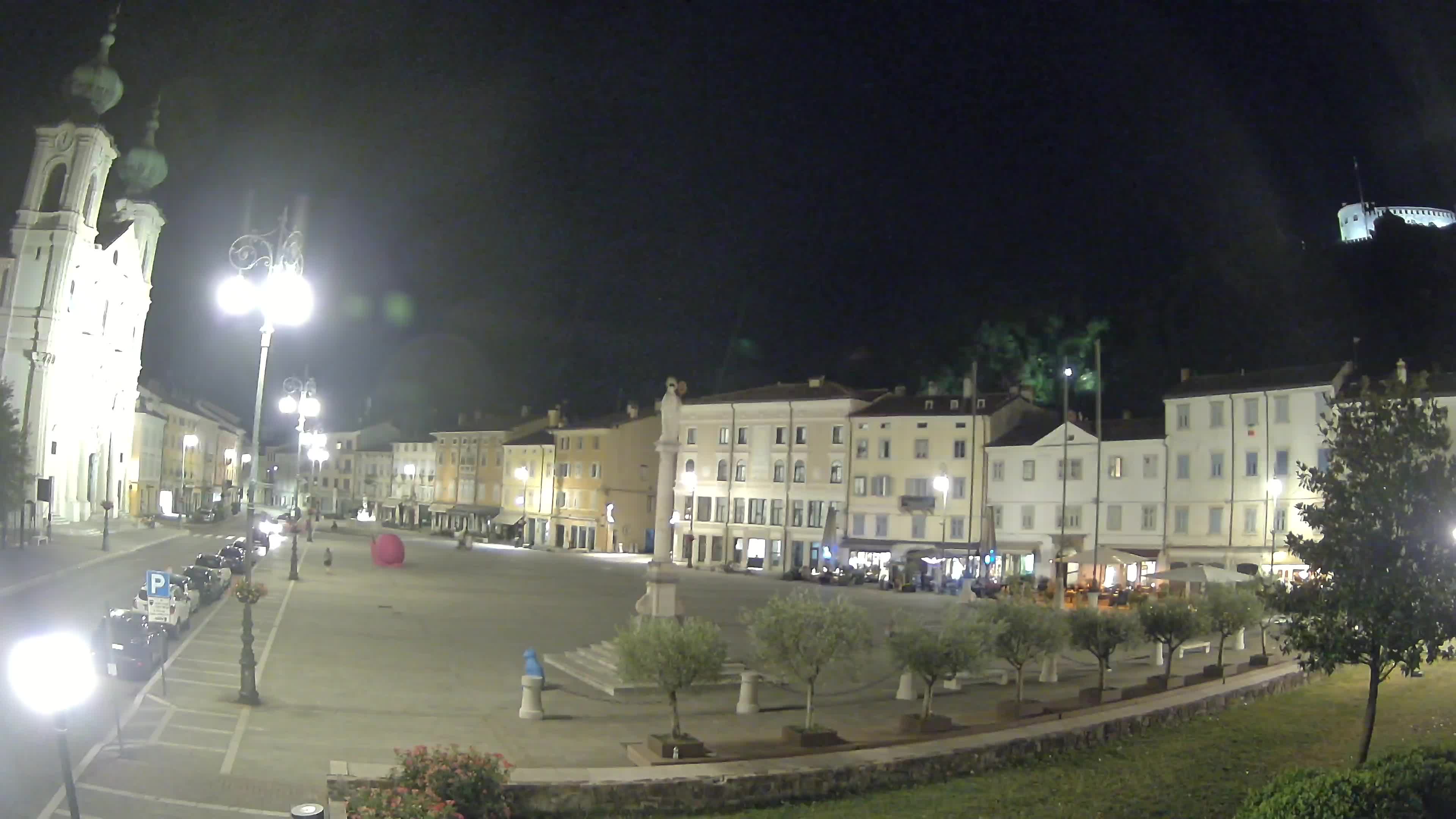 Gorizia Piazza della Vittoria e chiesa di S. Ignazio