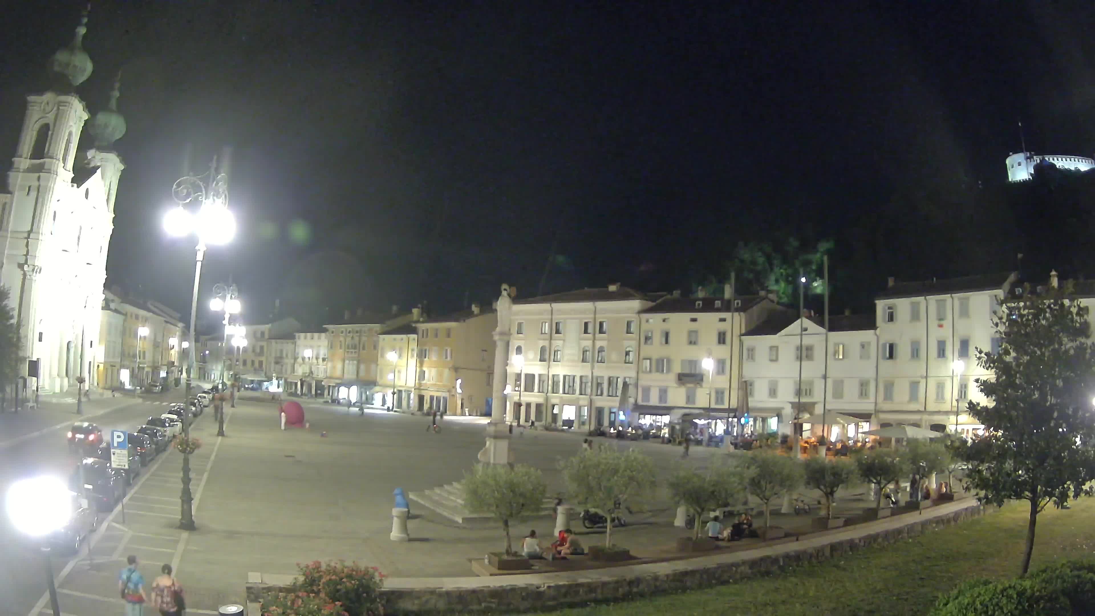 Gorizia Piazza della Vittoria e chiesa di S. Ignazio