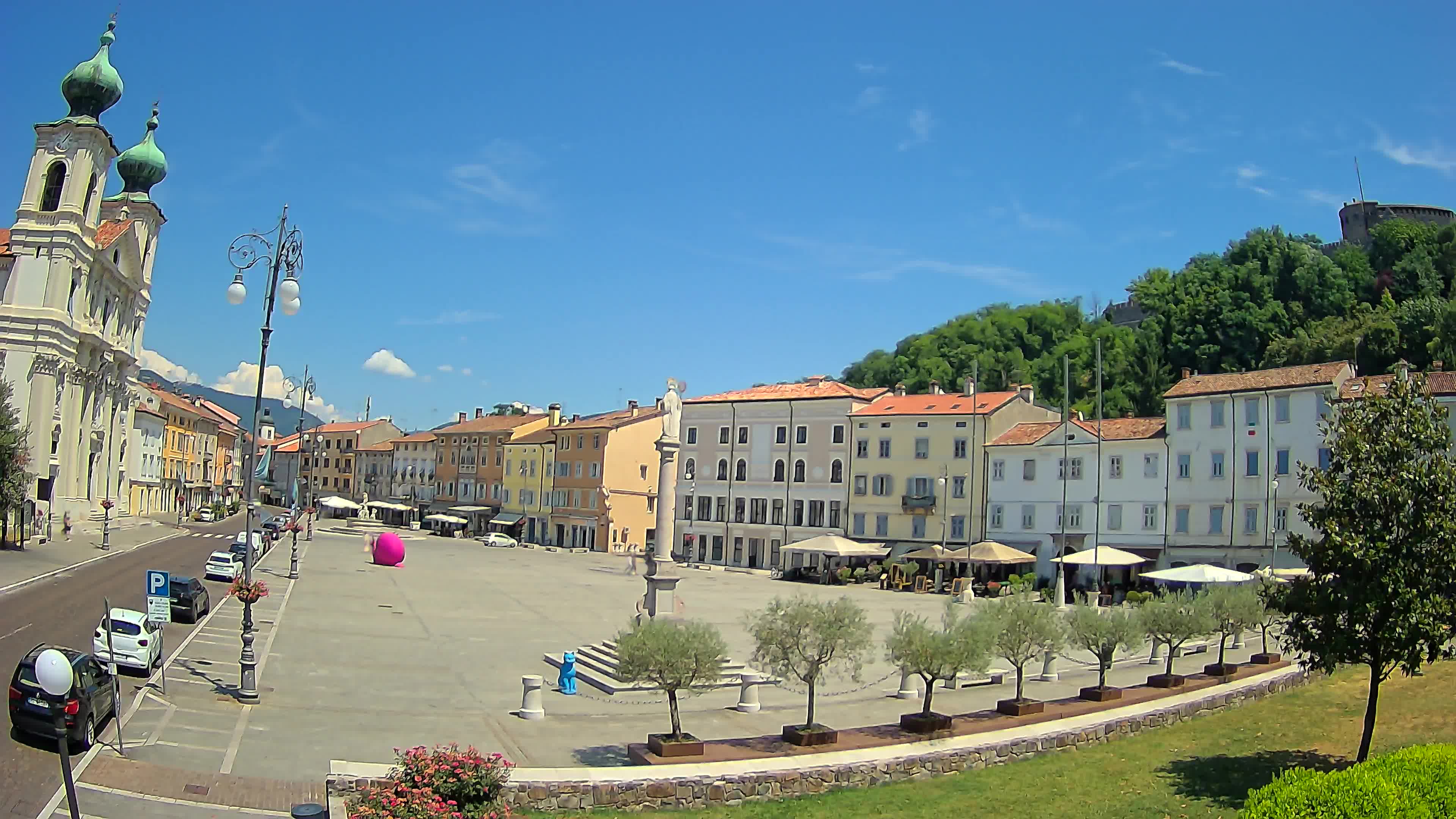 Gorizia – Plaza Vittoria – iglesia de San Pedro. Ignacio