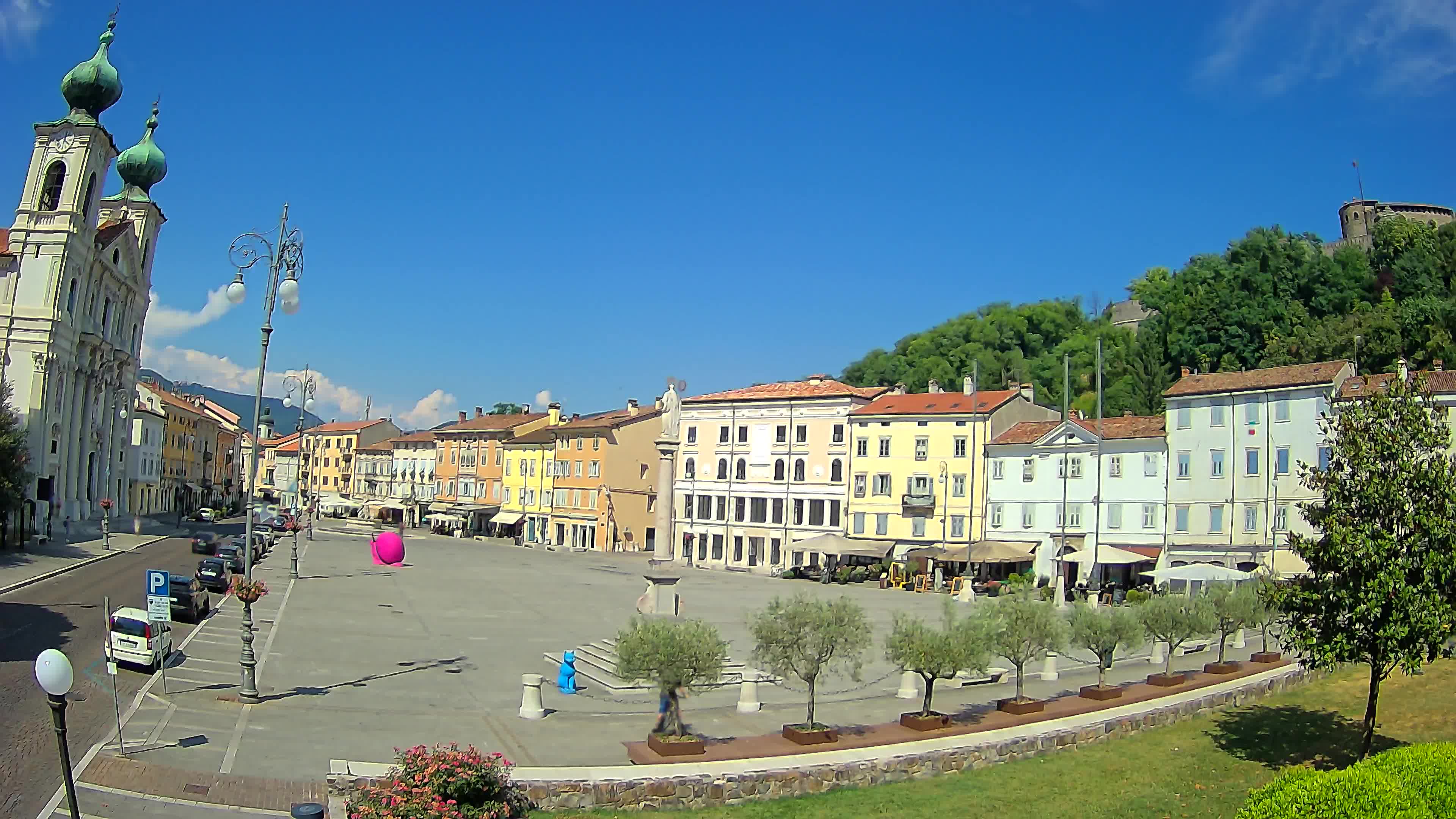 Gorizia – Plaza Vittoria – iglesia de San Pedro. Ignacio
