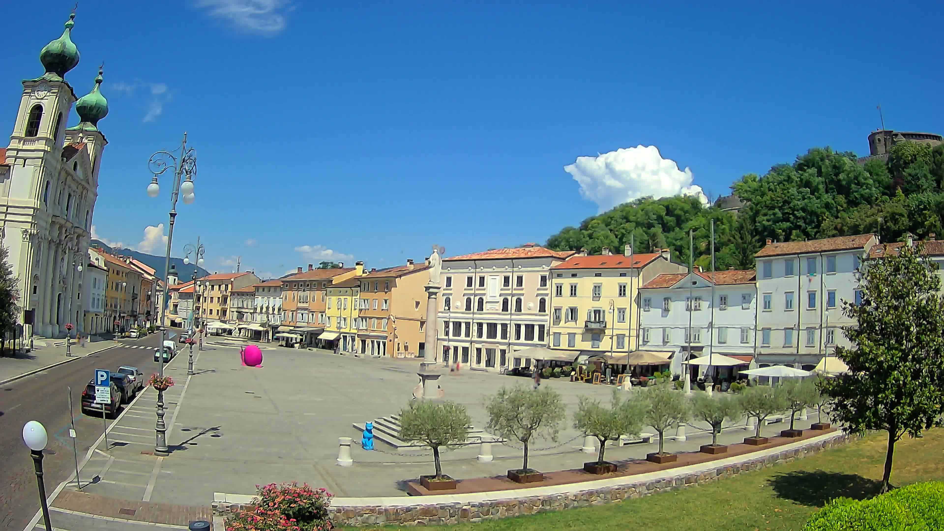 Gorizia Piazza della Vittoria e chiesa di S. Ignazio