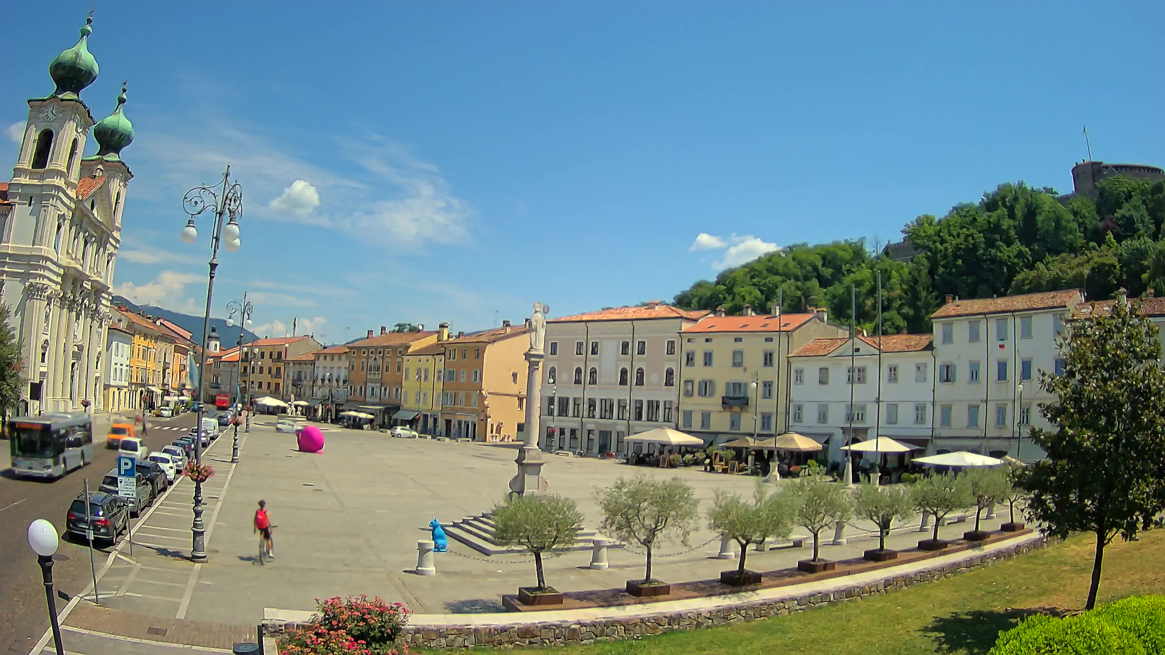 Gorizia Piazza della Vittoria e chiesa di S. Ignazio