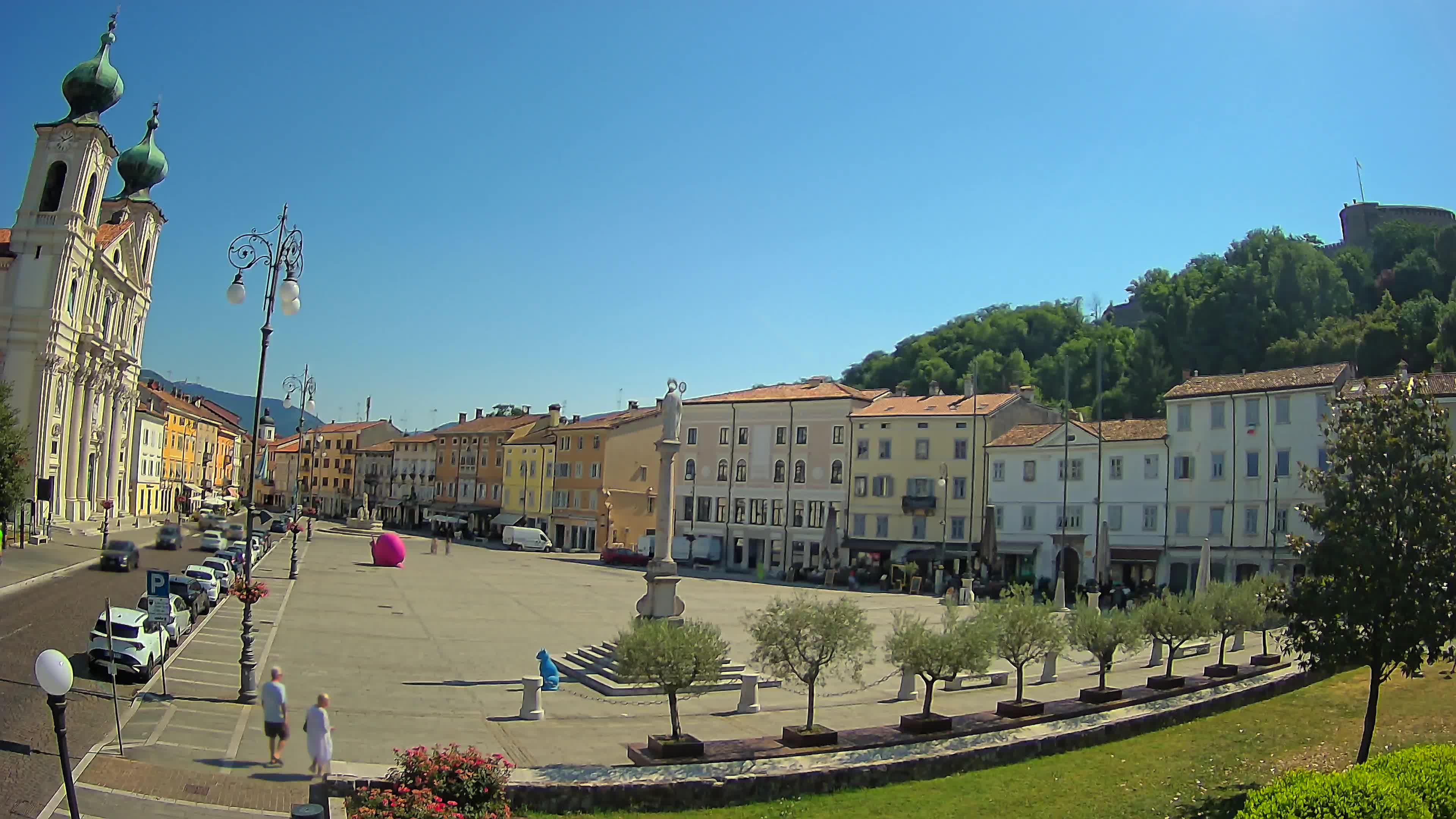 Gorizia Piazza della Vittoria e chiesa di S. Ignazio