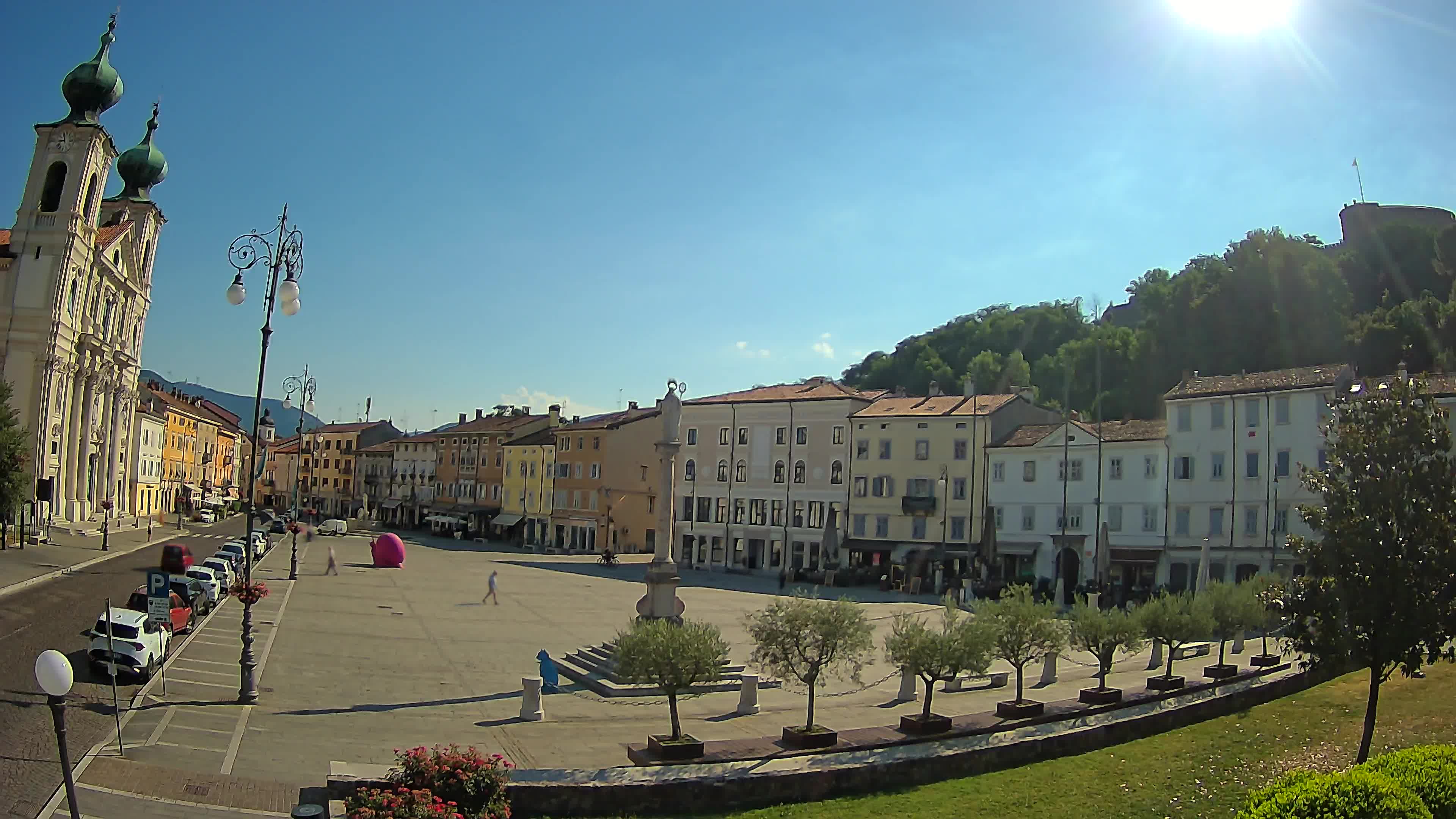 Gorizia – Plaza Vittoria – iglesia de San Pedro. Ignacio