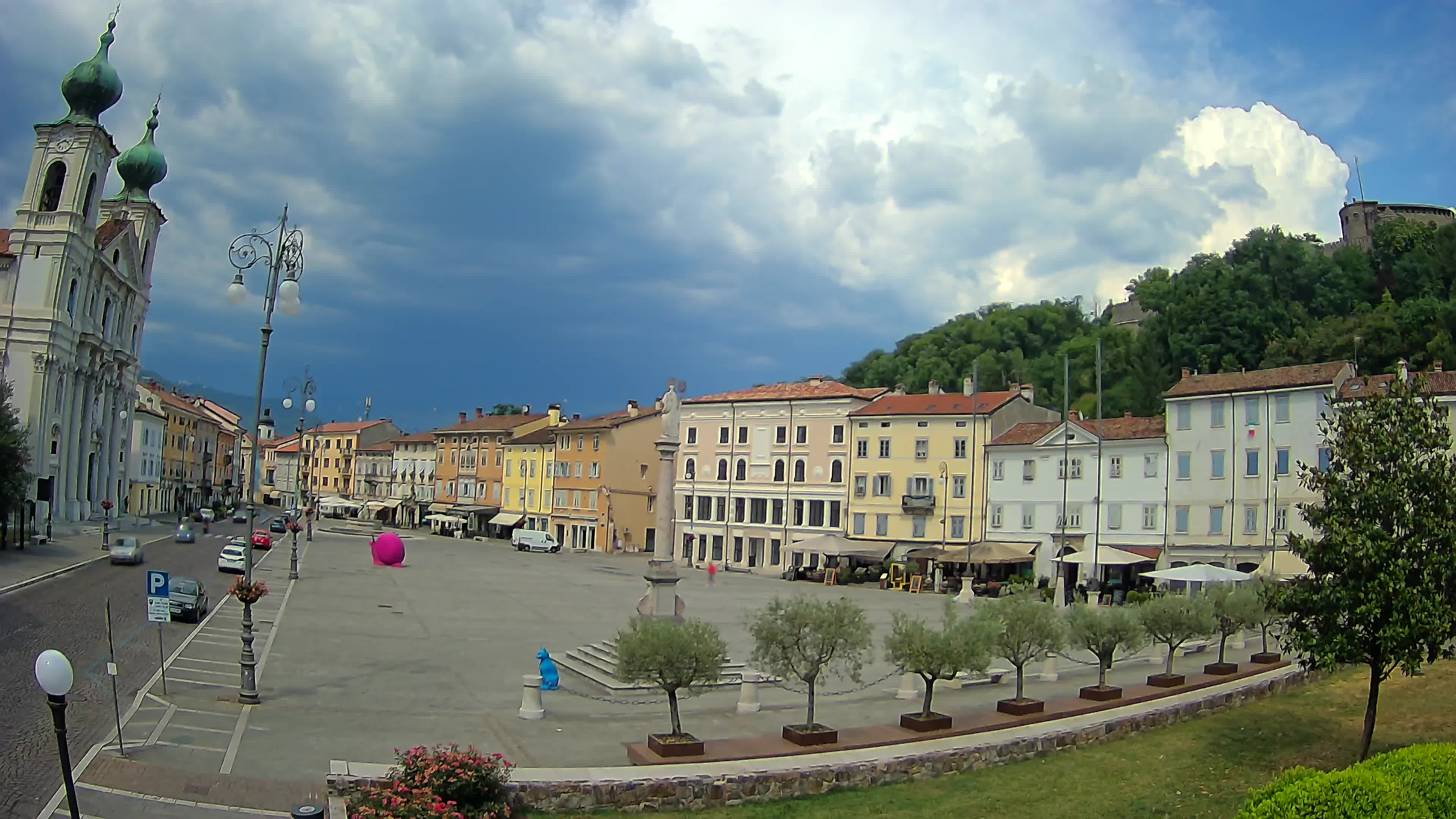 Gorizia Piazza della Vittoria e chiesa di S. Ignazio