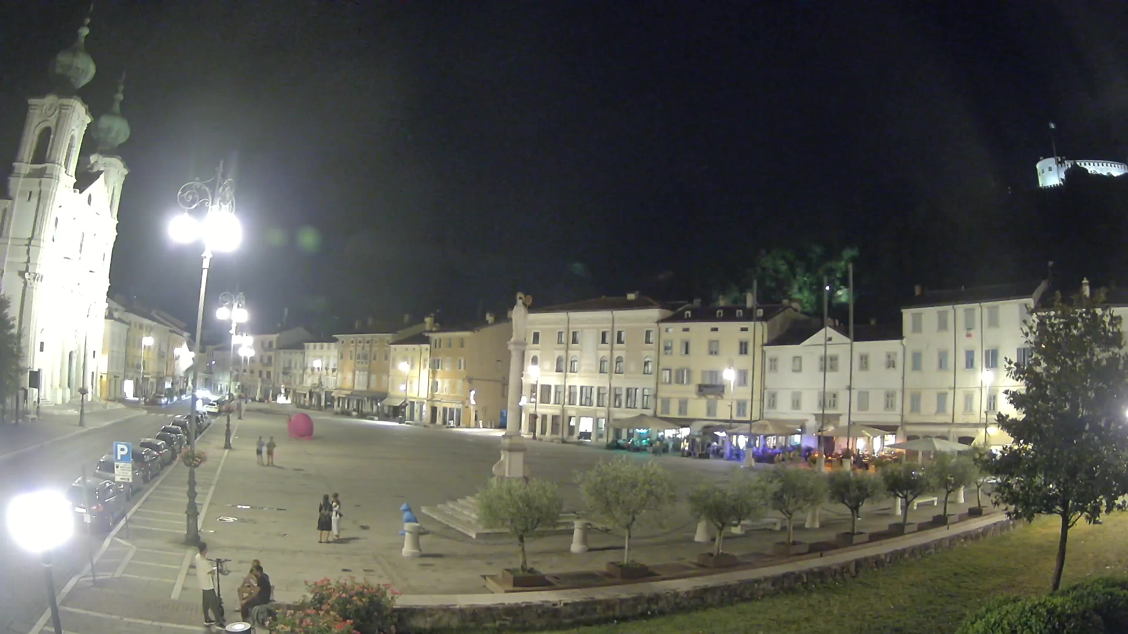 Gorizia – Plaza Vittoria – iglesia de San Pedro. Ignacio
