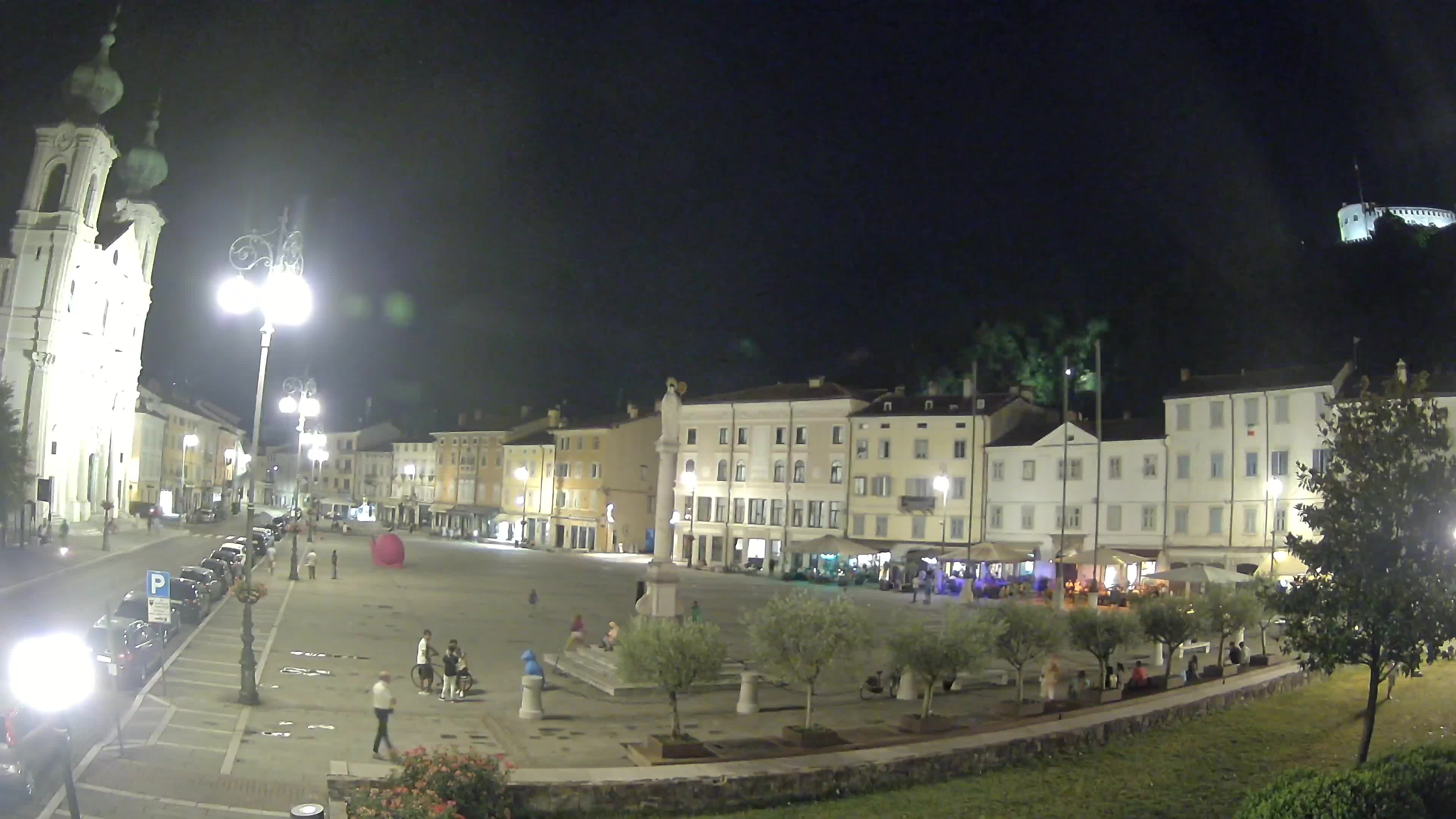 Gorizia Piazza della Vittoria e chiesa di S. Ignazio
