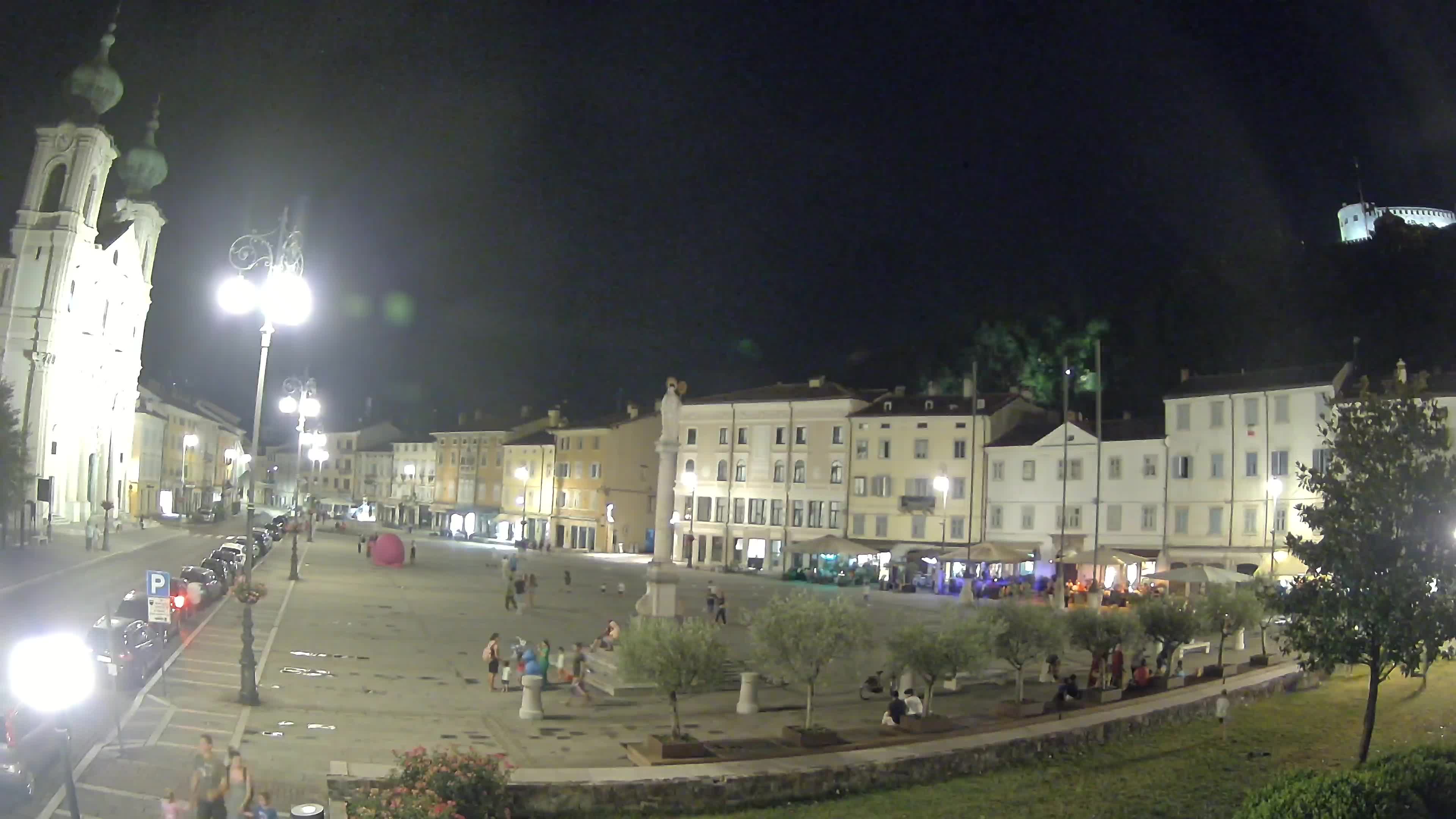 Gorizia Piazza della Vittoria e chiesa di S. Ignazio