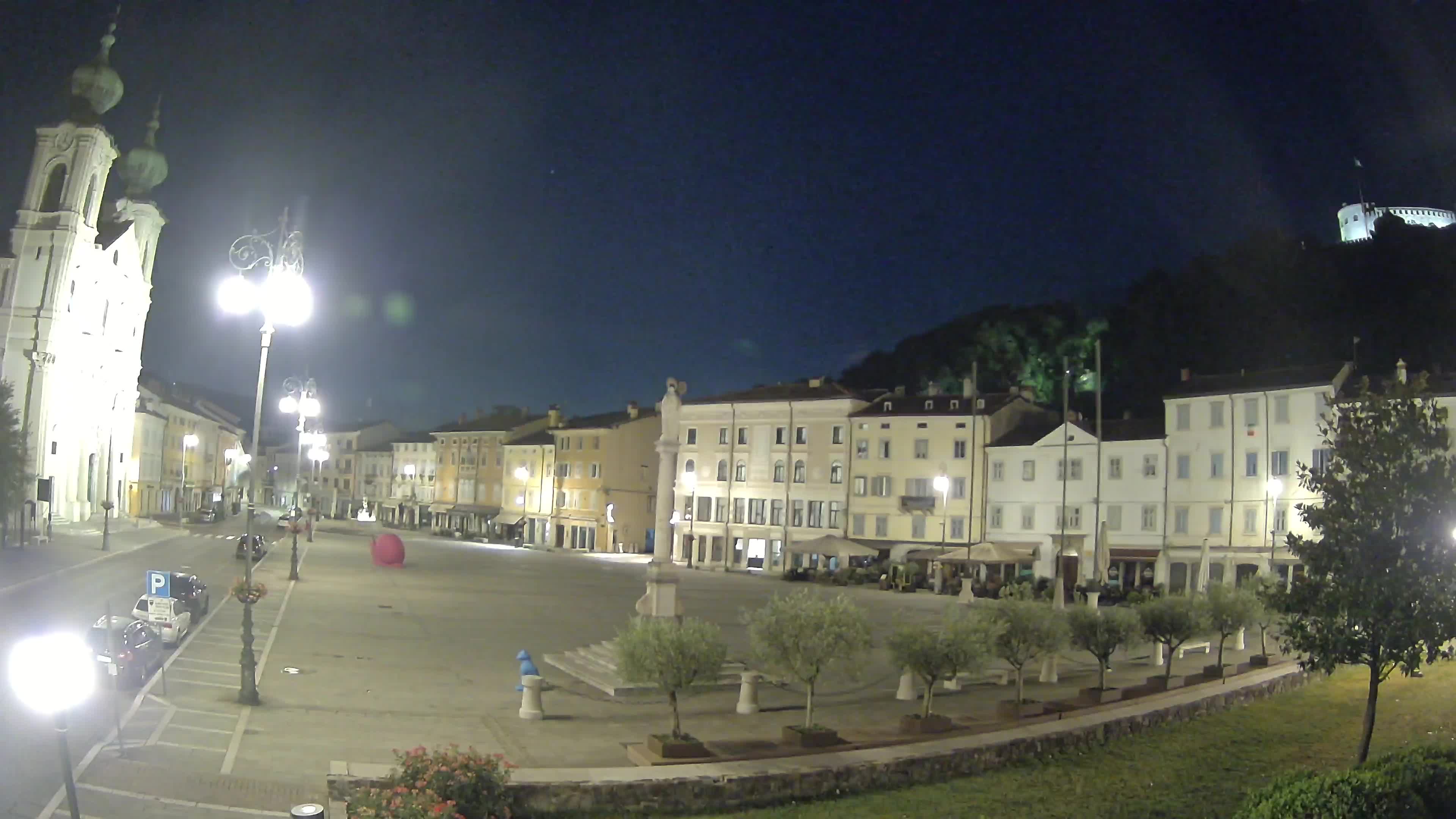Gorizia – Plaza Vittoria – iglesia de San Pedro. Ignacio