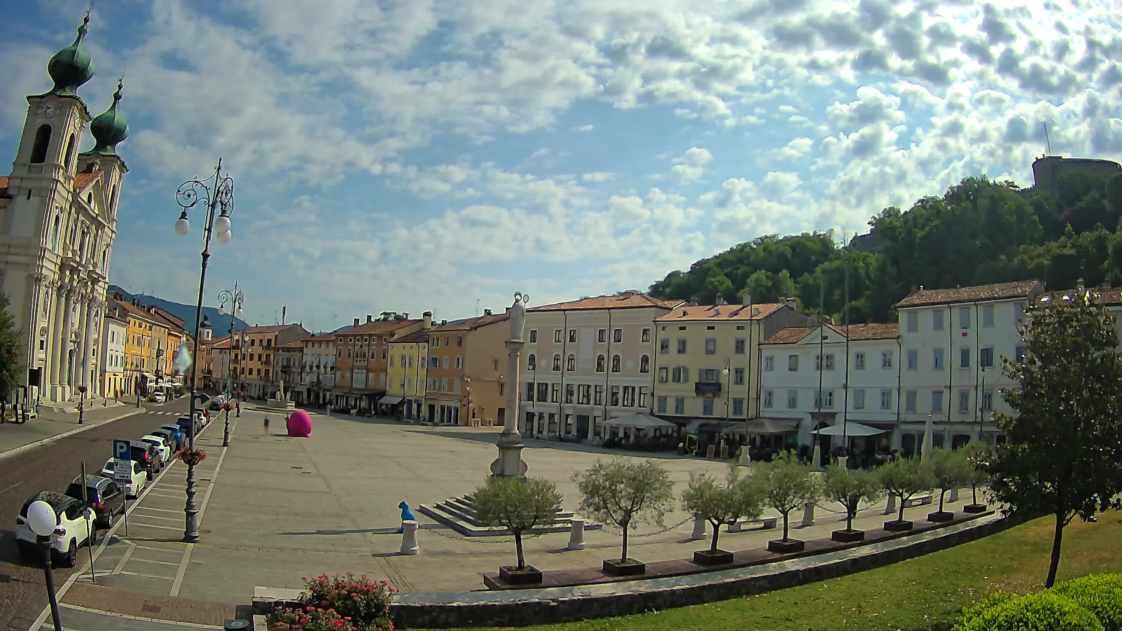 Gorizia Piazza della Vittoria e chiesa di S. Ignazio
