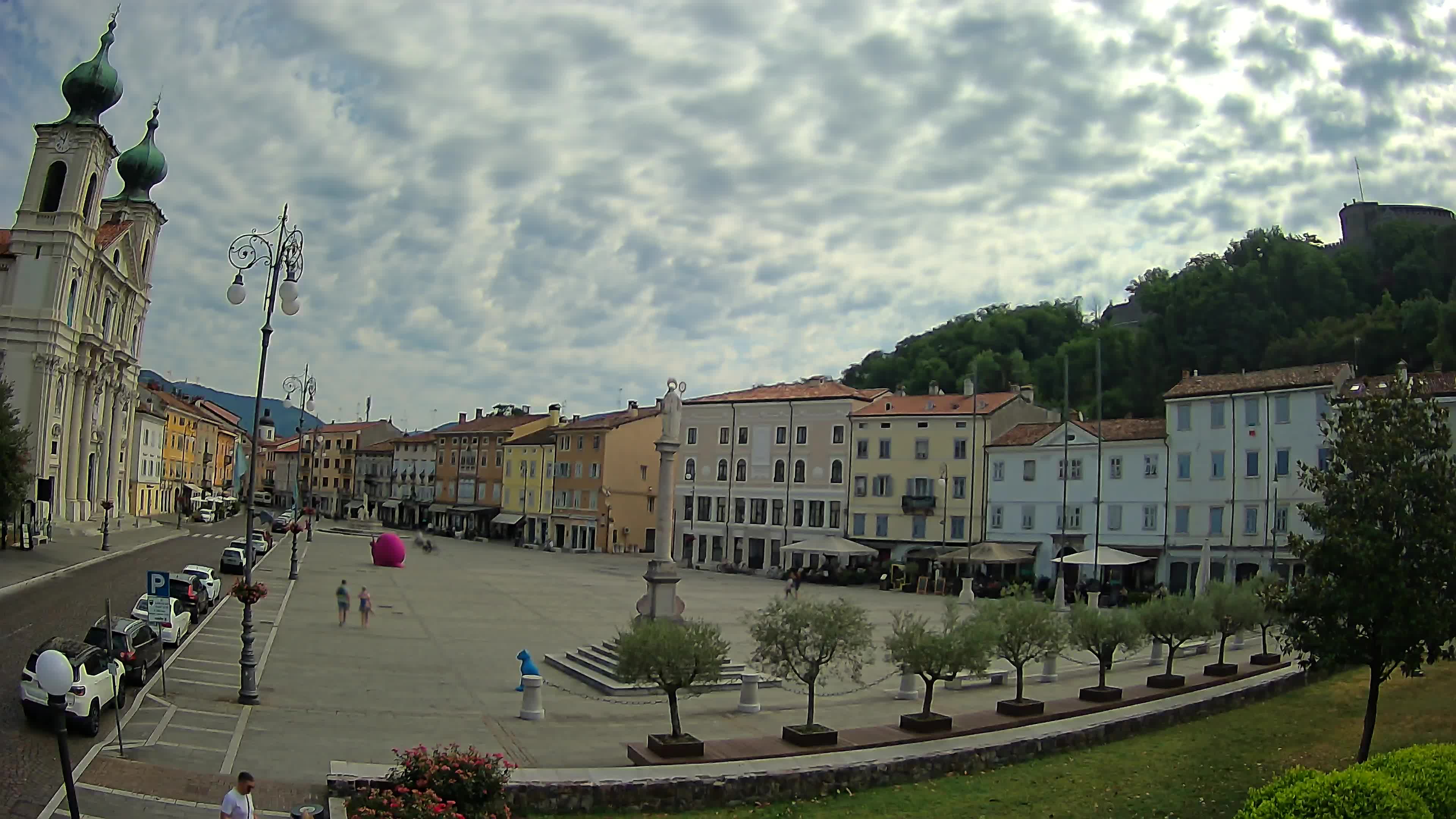 Gorizia – Plaza Vittoria – iglesia de San Pedro. Ignacio