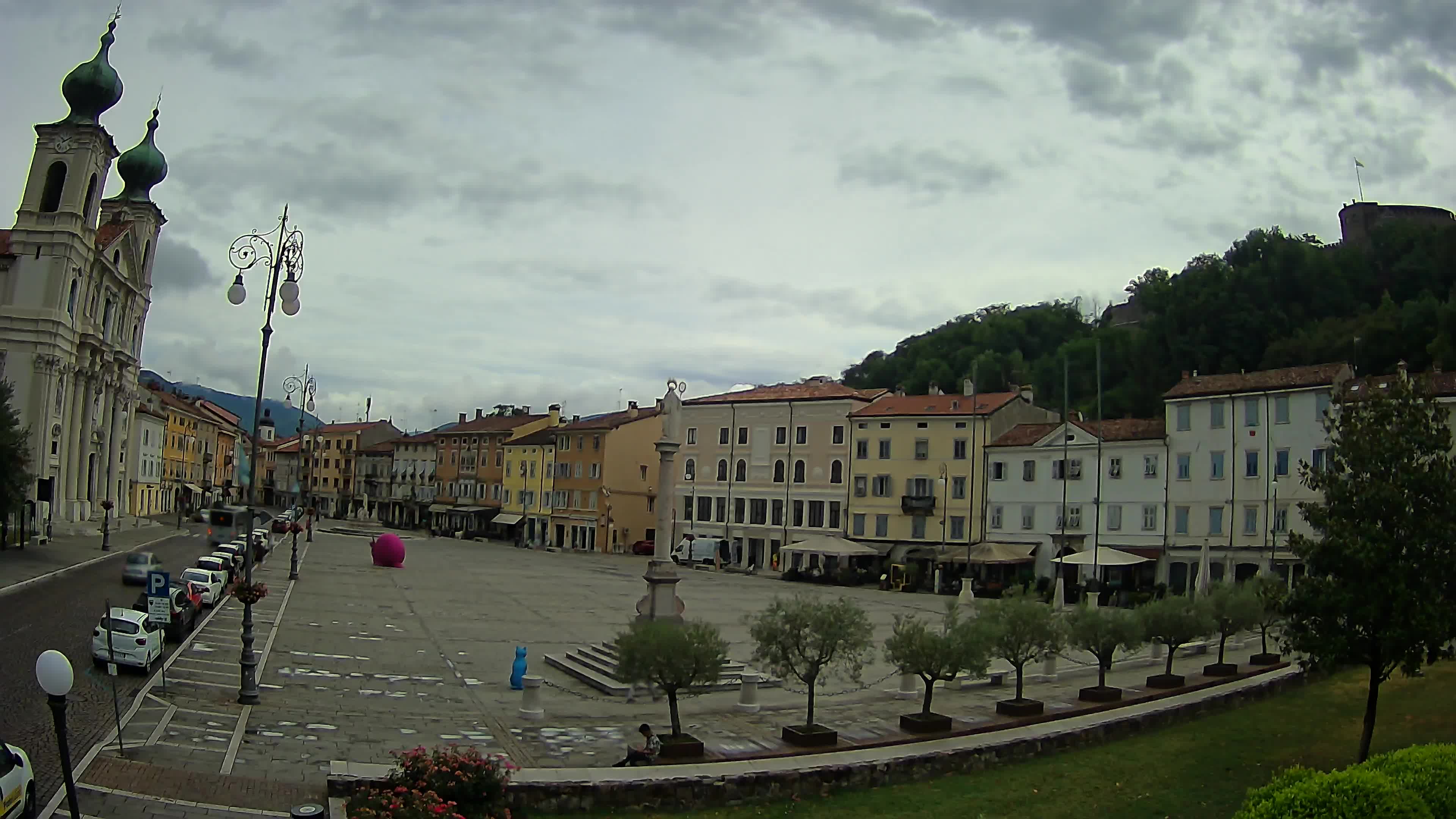Gorizia Piazza della Vittoria e chiesa di S. Ignazio