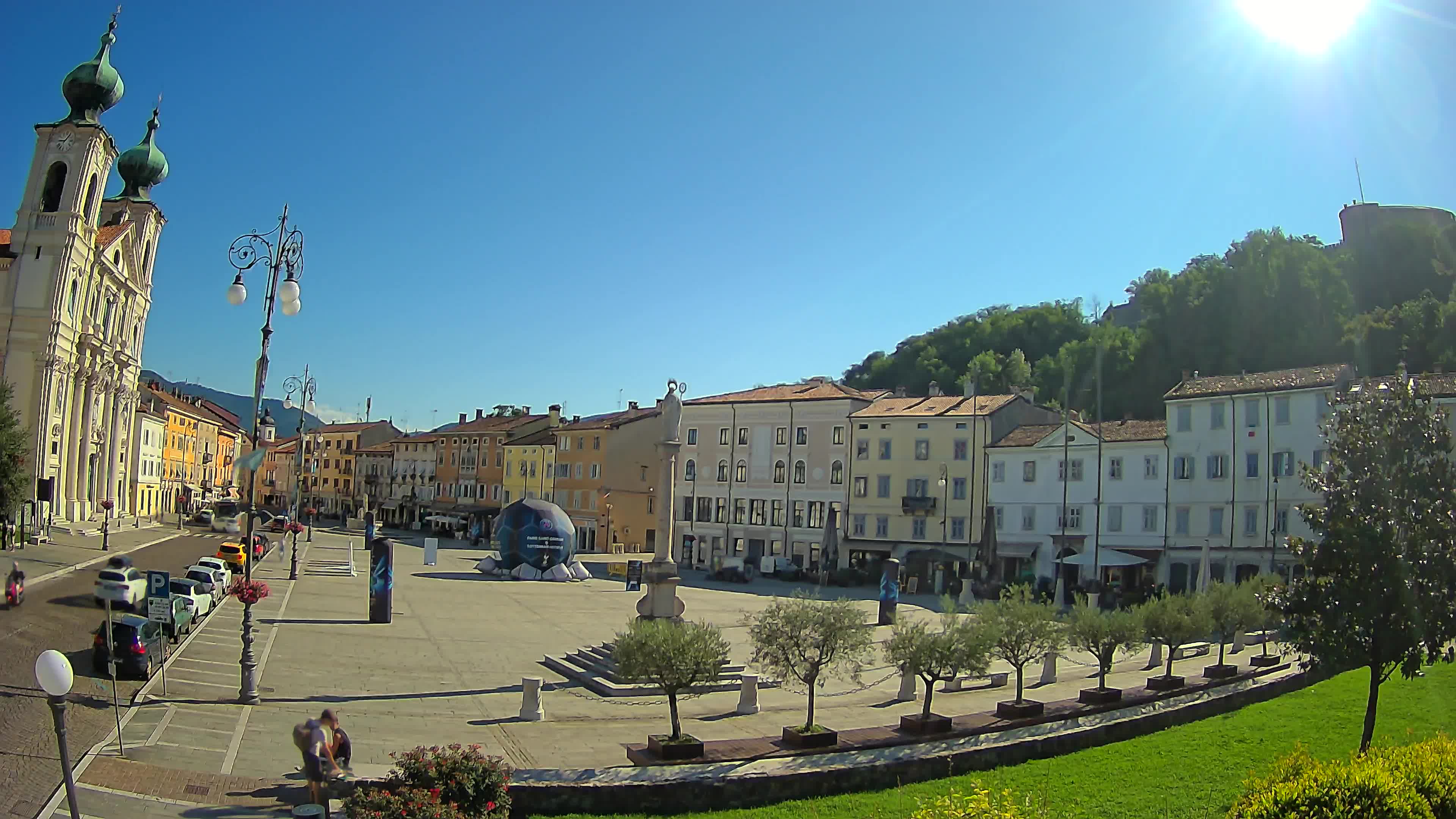 Gorizia Piazza della Vittoria e chiesa di S. Ignazio