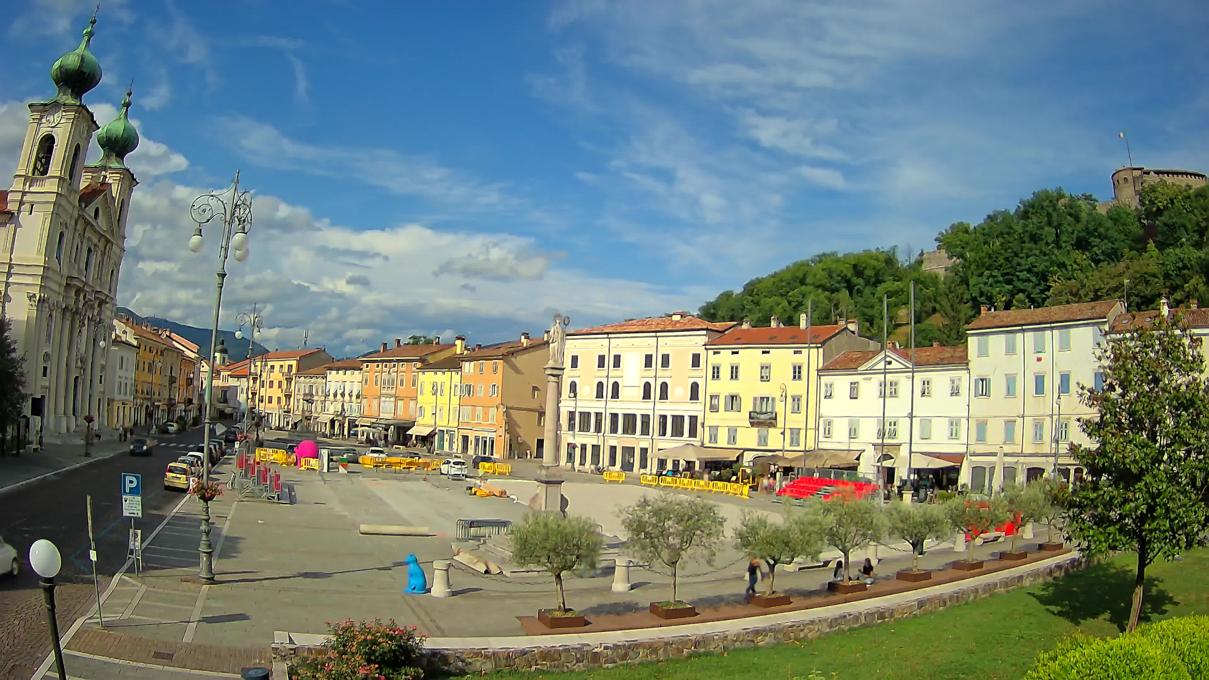 Gorizia – Plaza Vittoria – iglesia de San Pedro. Ignacio