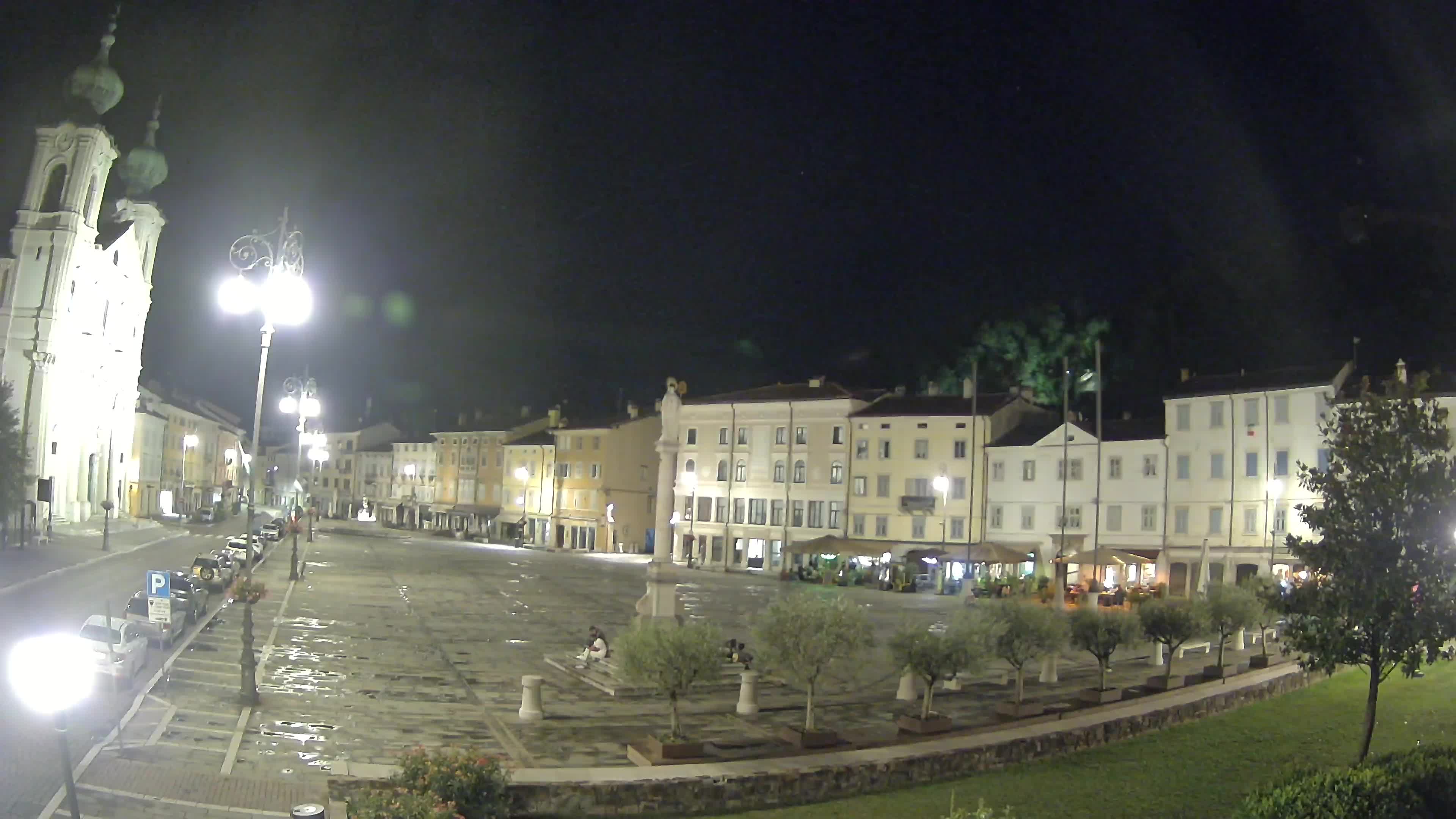 Gorizia – Plaza Vittoria – iglesia de San Pedro. Ignacio