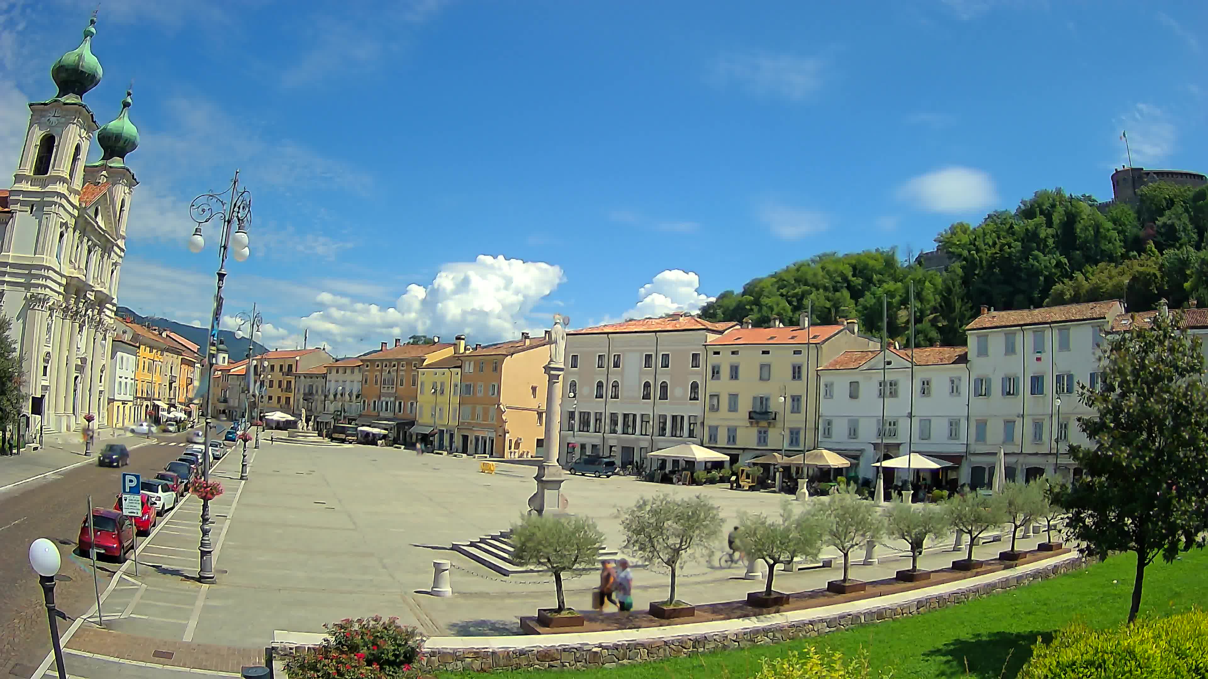 Gorizia Piazza della Vittoria e chiesa di S. Ignazio