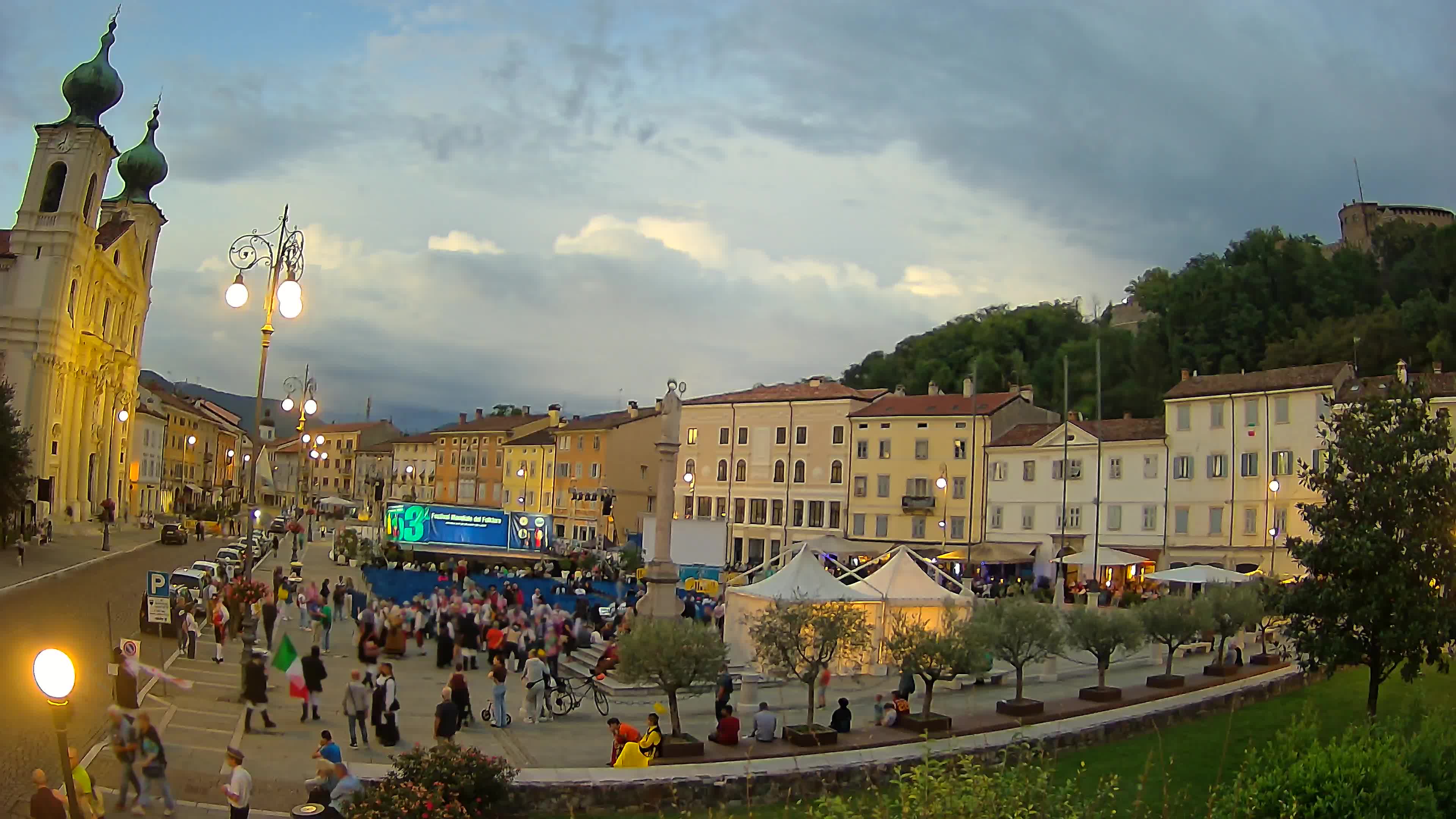 Gorizia – Plaza Vittoria – iglesia de San Pedro. Ignacio